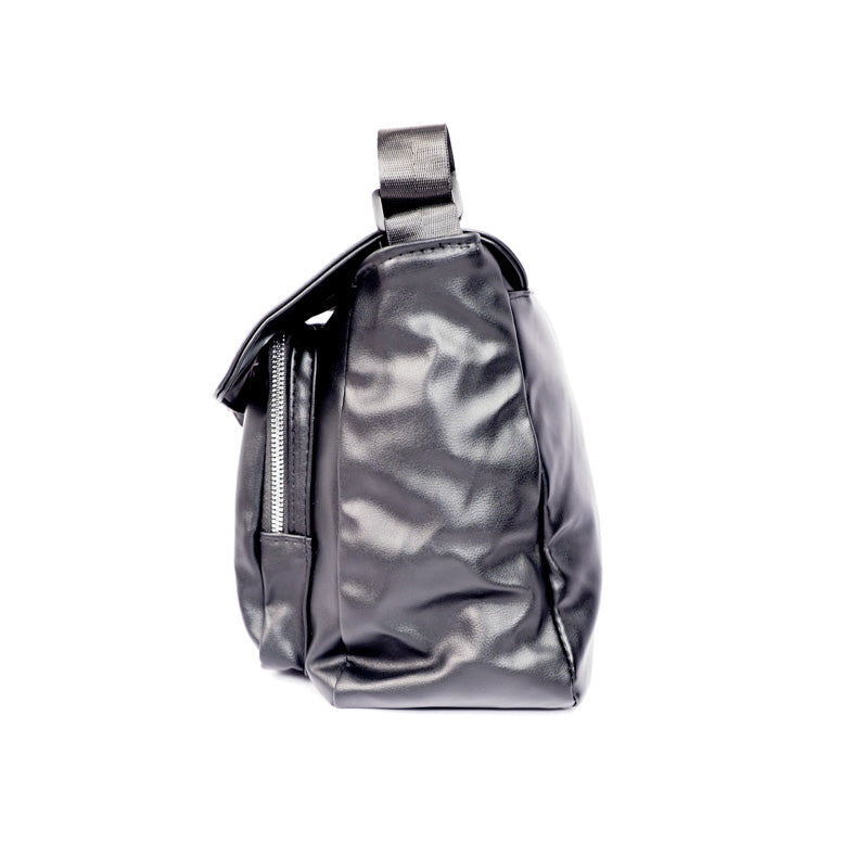 Design Buckle Messenger Bag