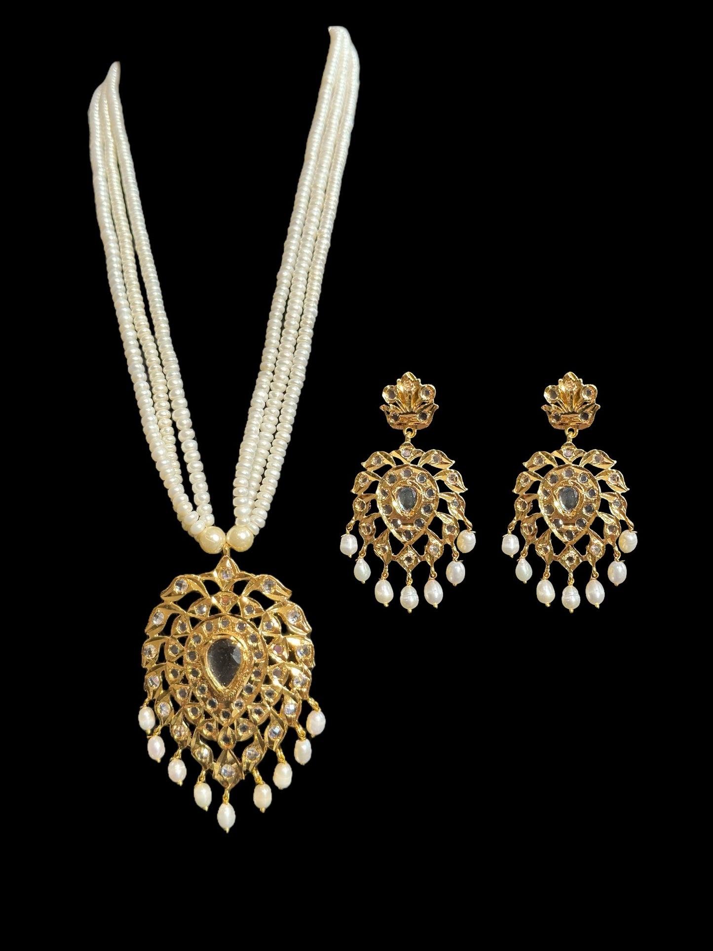 PS345 Alvira pan necklace set in fresh water pearls (READY TO SHIP )