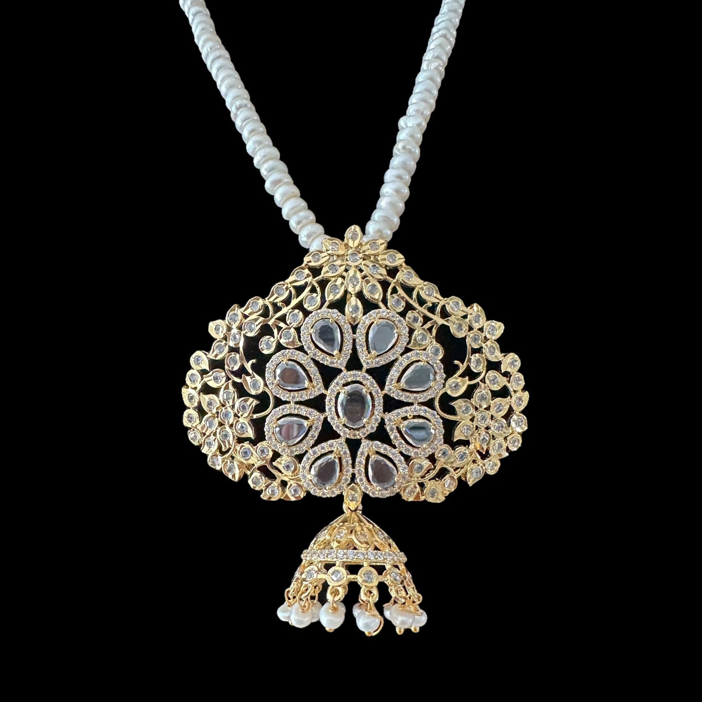 PS318 fresh water pearl pendant set in clear stones ( READY TO SHIP )