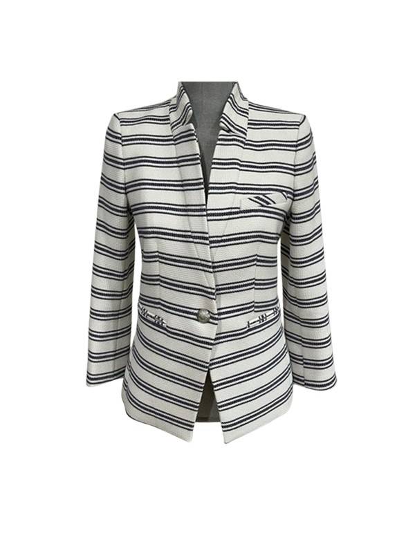 Good Morning America 2025 Lara Spencer Striped Blazer