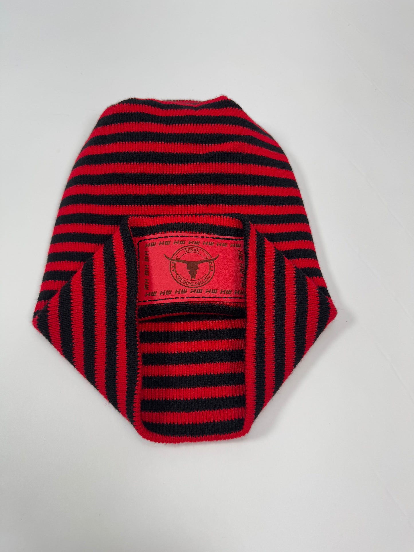 Haakwear Texas Beanie, H Stitch Cuffed Beanie, Black and Red RoRo