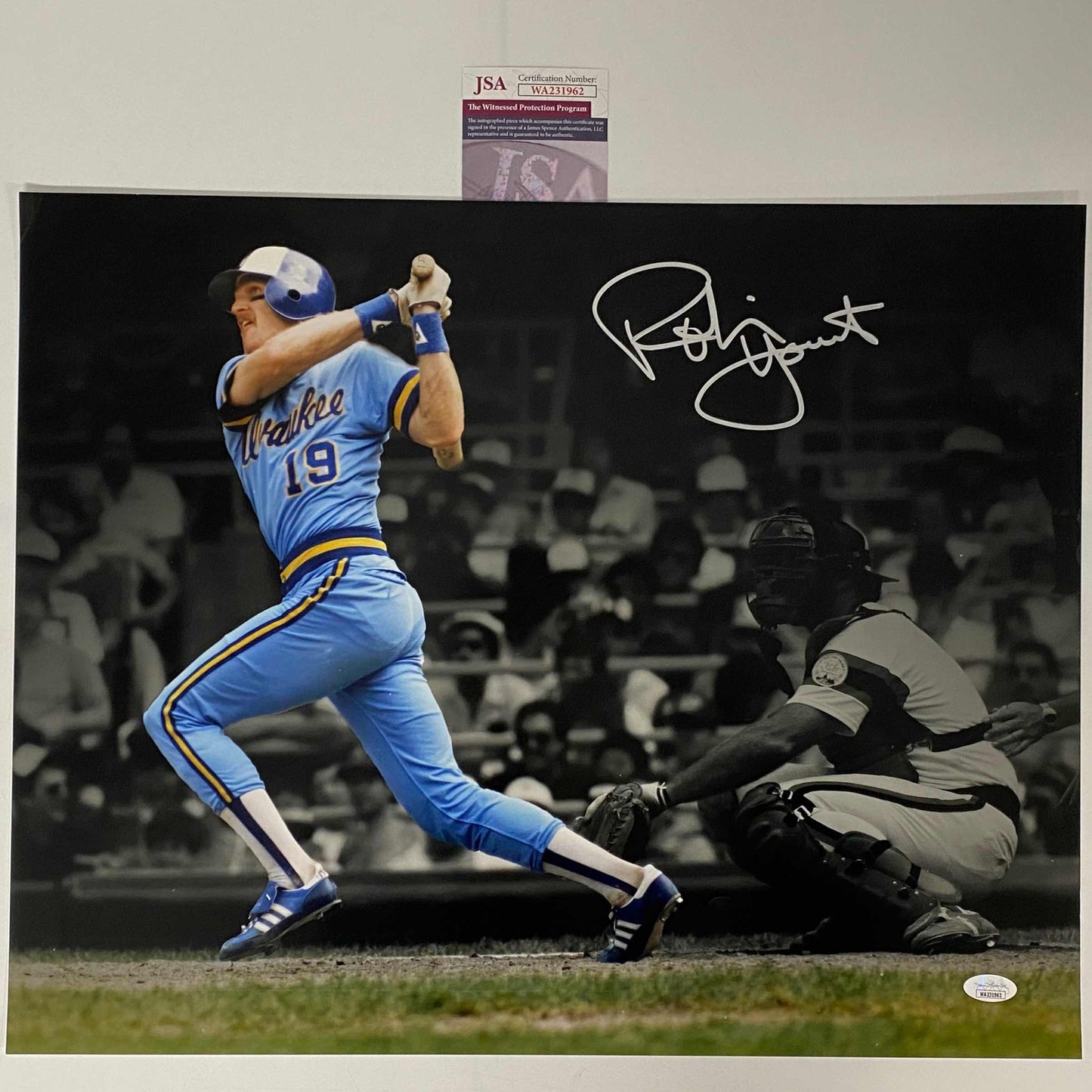 Autographed/Signed Robin Yount Milwaukee Brewers 16x20 Baseball Photo JSA COA #2