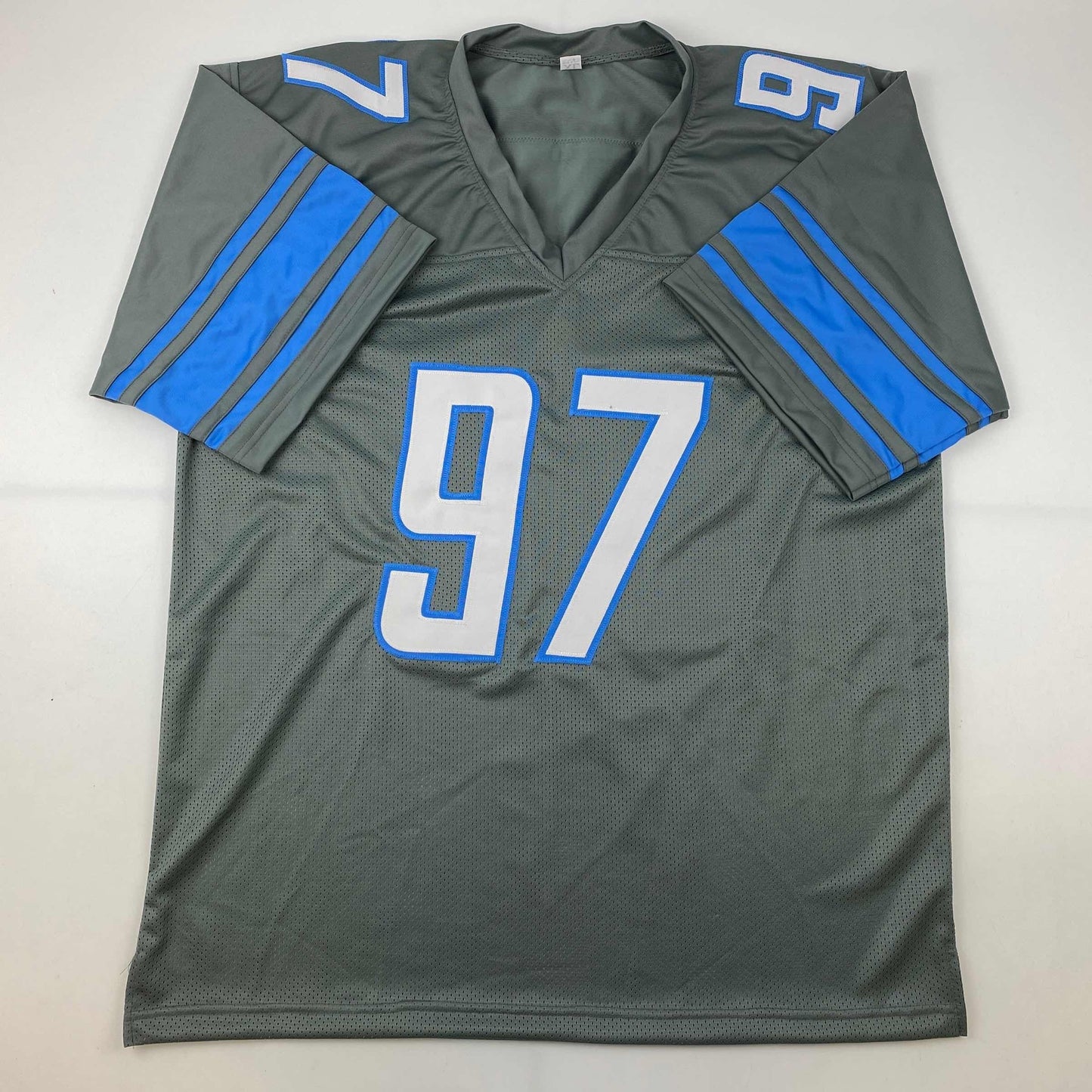 Autographed/Signed Aidan Hutchinson Detroit Grey Football Jersey Beckett BAS COA