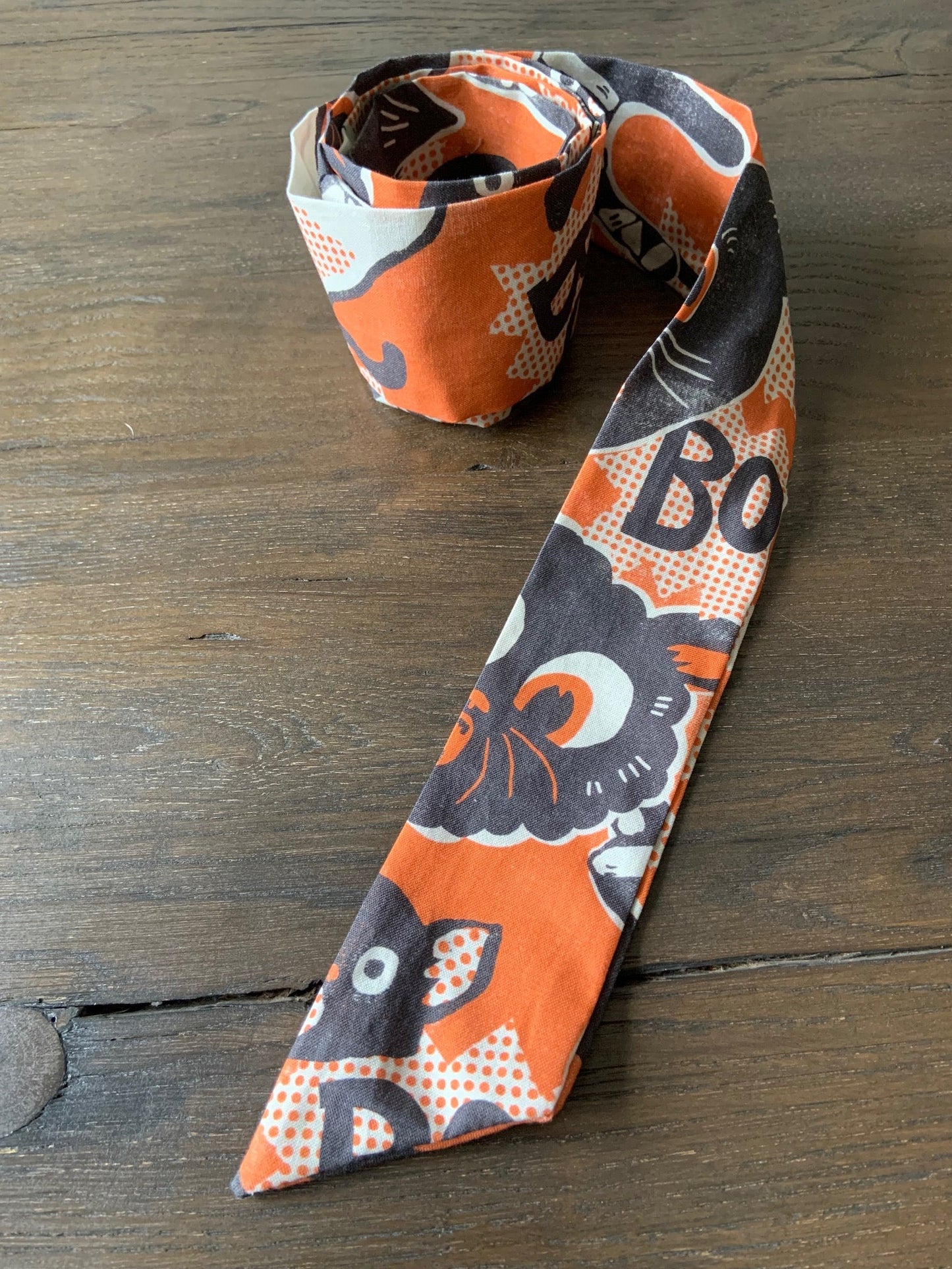 Multipurpose Fabric Tie in Scaredy Cats Print