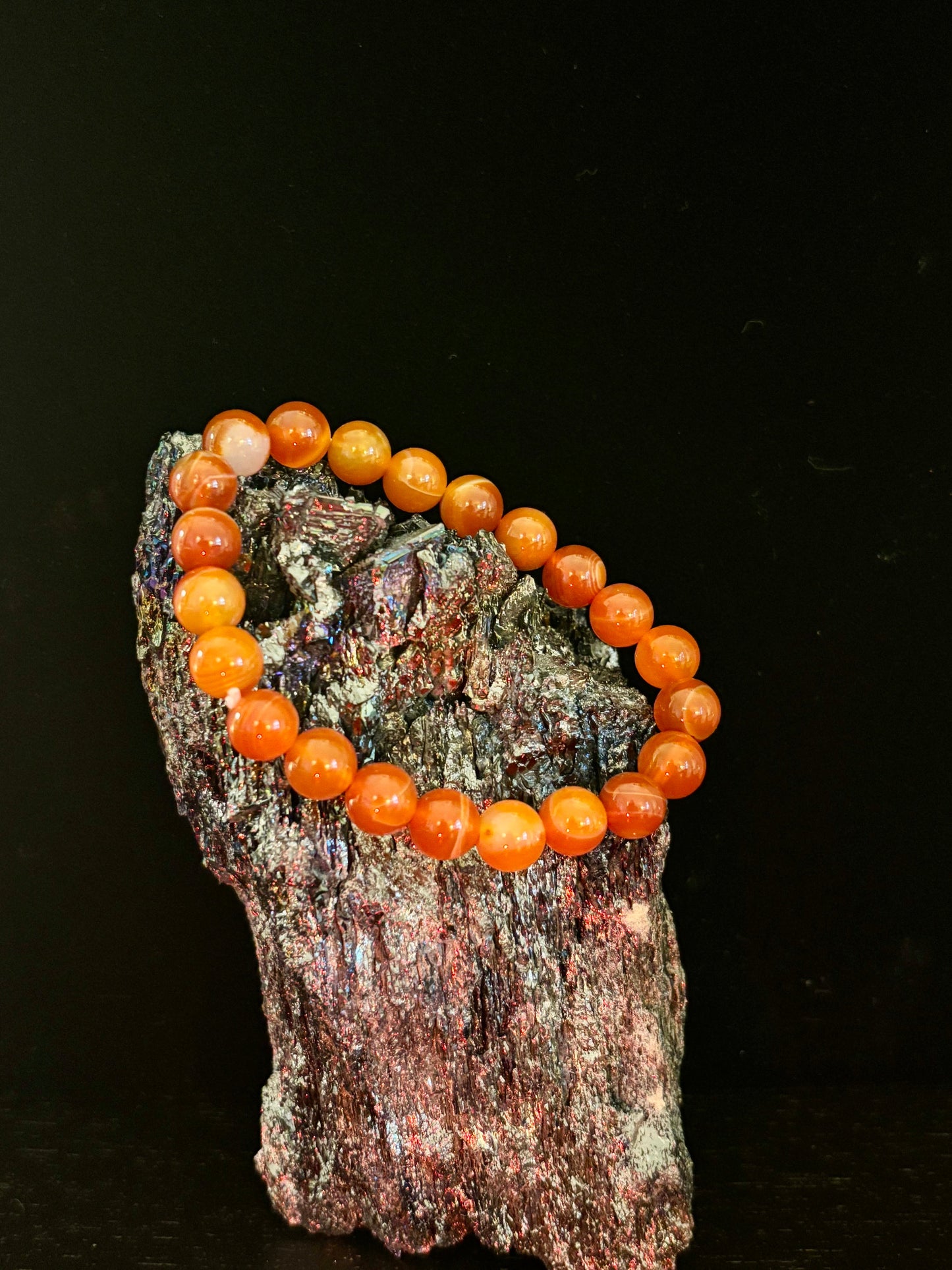 Red Striped Agate Sardonyx Beaded Bracelet – 8mm Natural Stone for Strength & Stability
