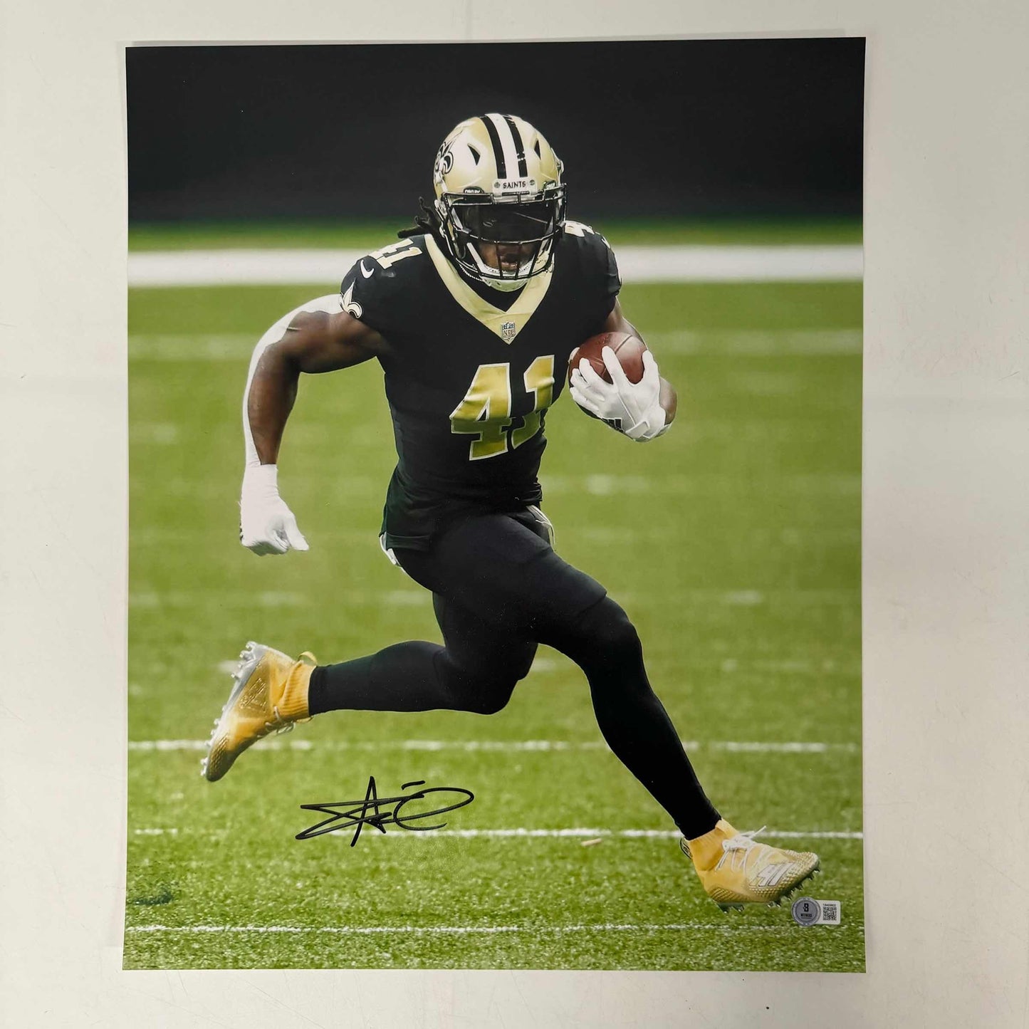 Autographed/Signed Alvin Kamara New Orleans Saints 16x20 Football Photo Beckett BAS COA #2