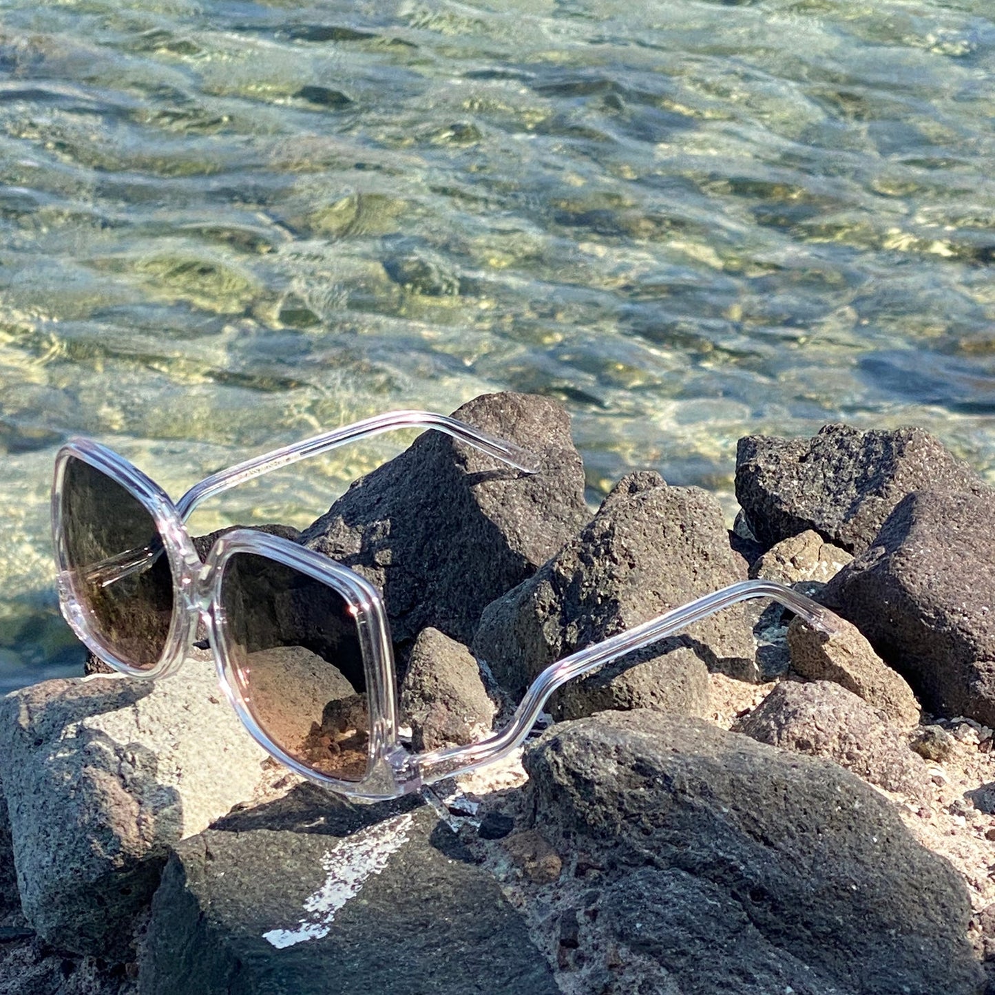 Mia Sunglass - Green / Coral