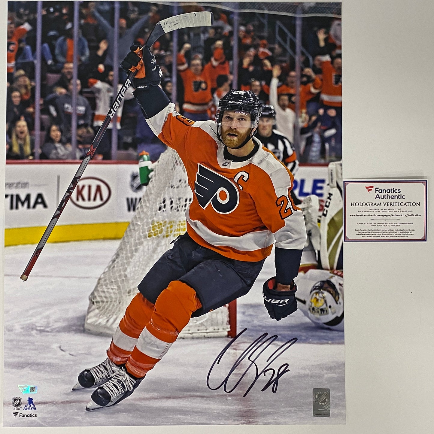 Autographed/Signed Claude Giroux Philadelphia Flyers 16x20 Hockey Photo Fanatics COA