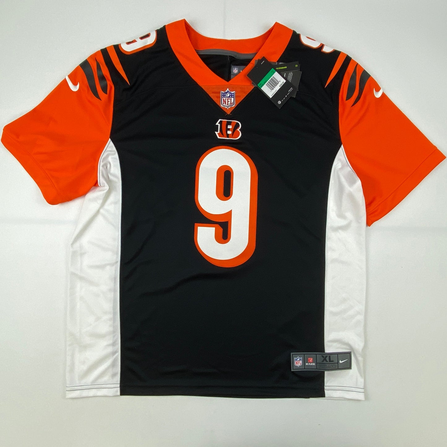 Autographed/Signed Joe Burrow Cincinnati Bengals Black Authentic Nike Limited Football Jersey Fanatics COA