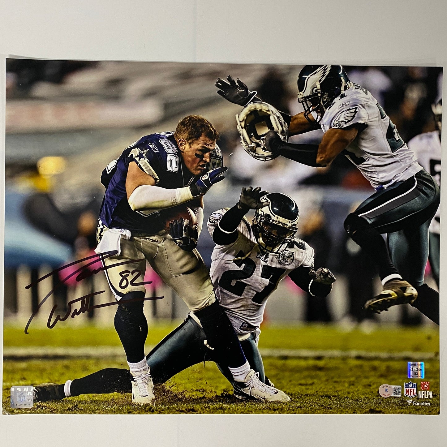 Autographed/Signed Jason Witten Dallas Cowboys 16x20 Football Photo Beckett BAS COA