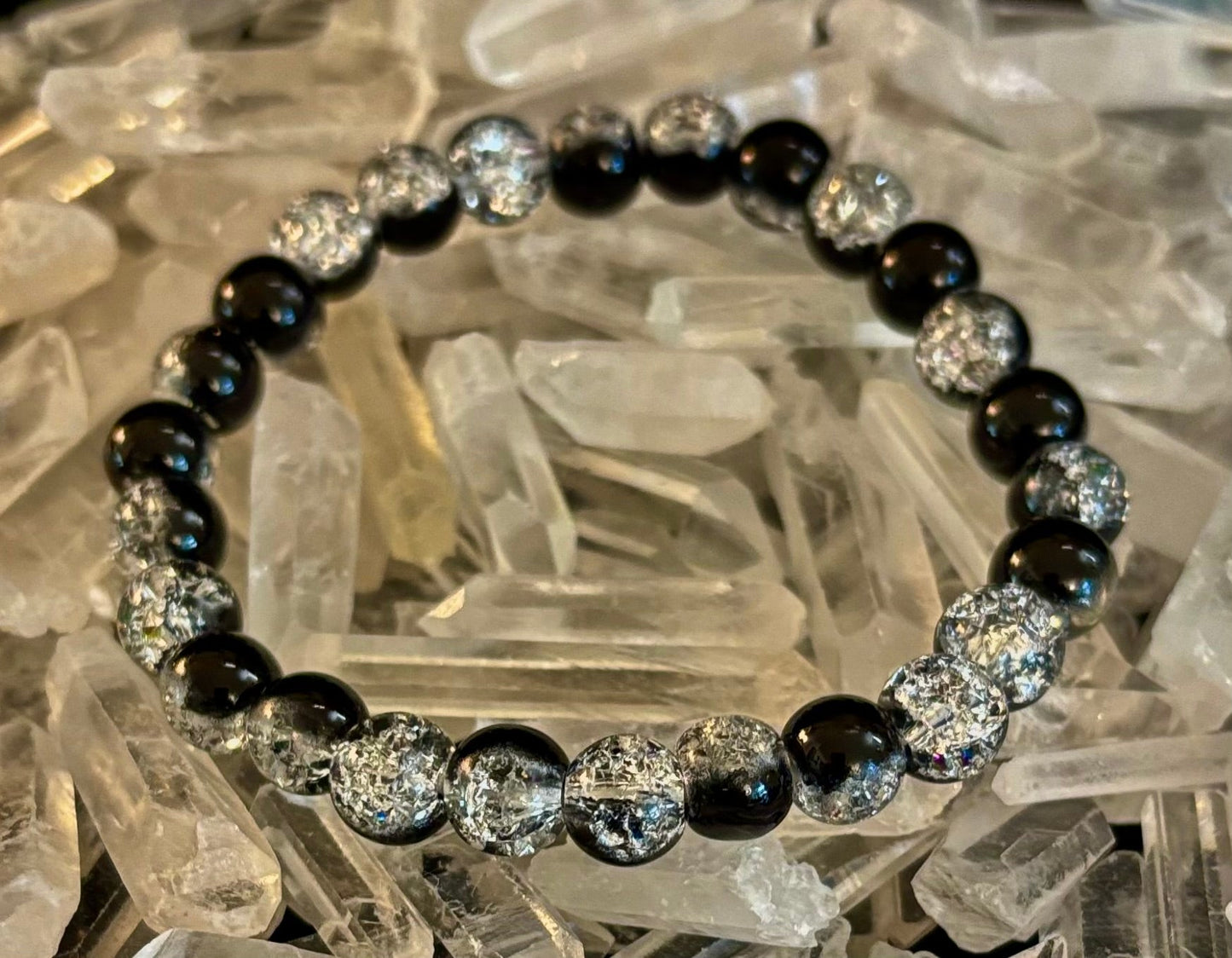 Black & White Cracked Glass Beads Bracelet – Bold Unisex Personality Statement Jewelry