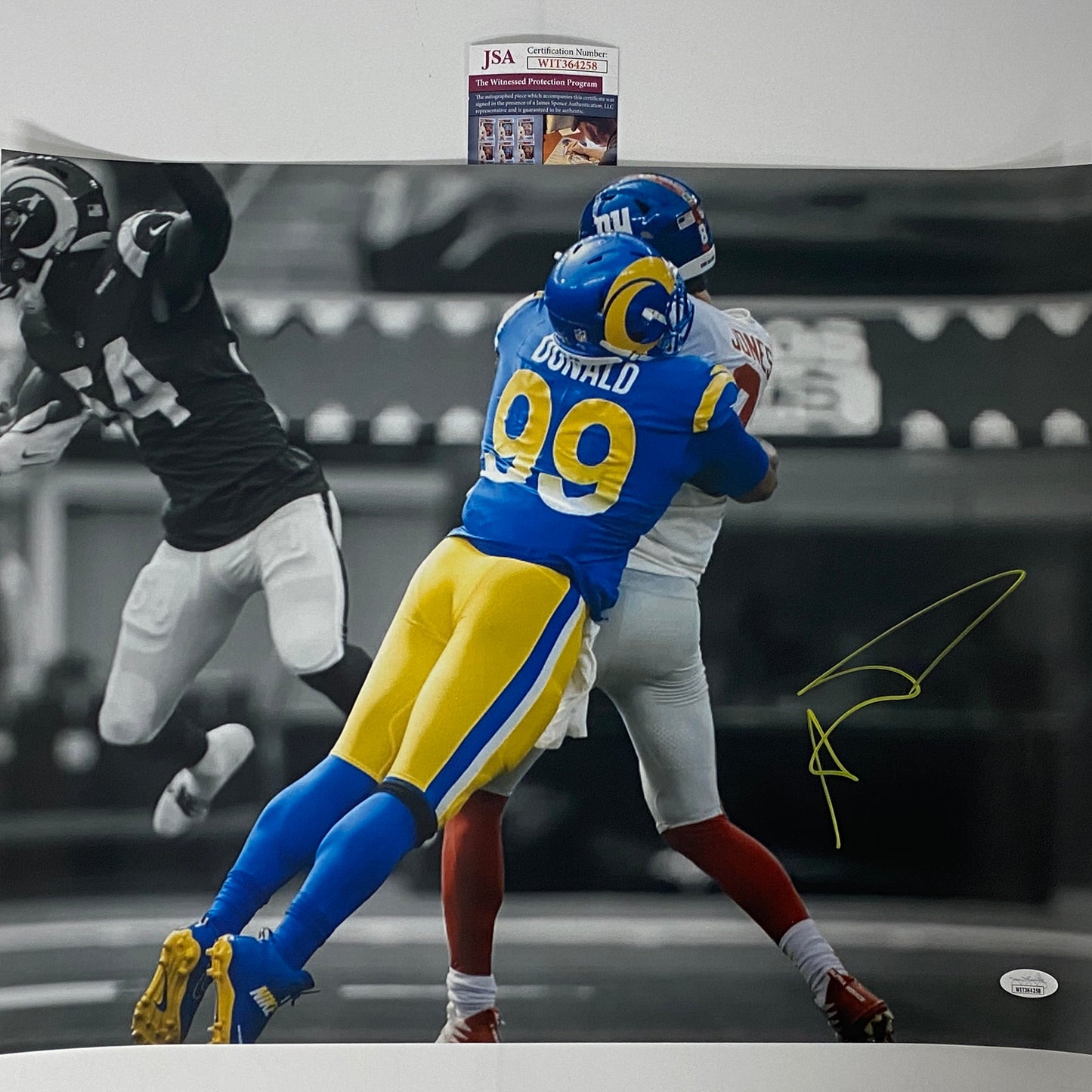 Autographed/Signed Aaron Donald Los Angeles LA Rams 16x20 Football Photo JSA COA #4