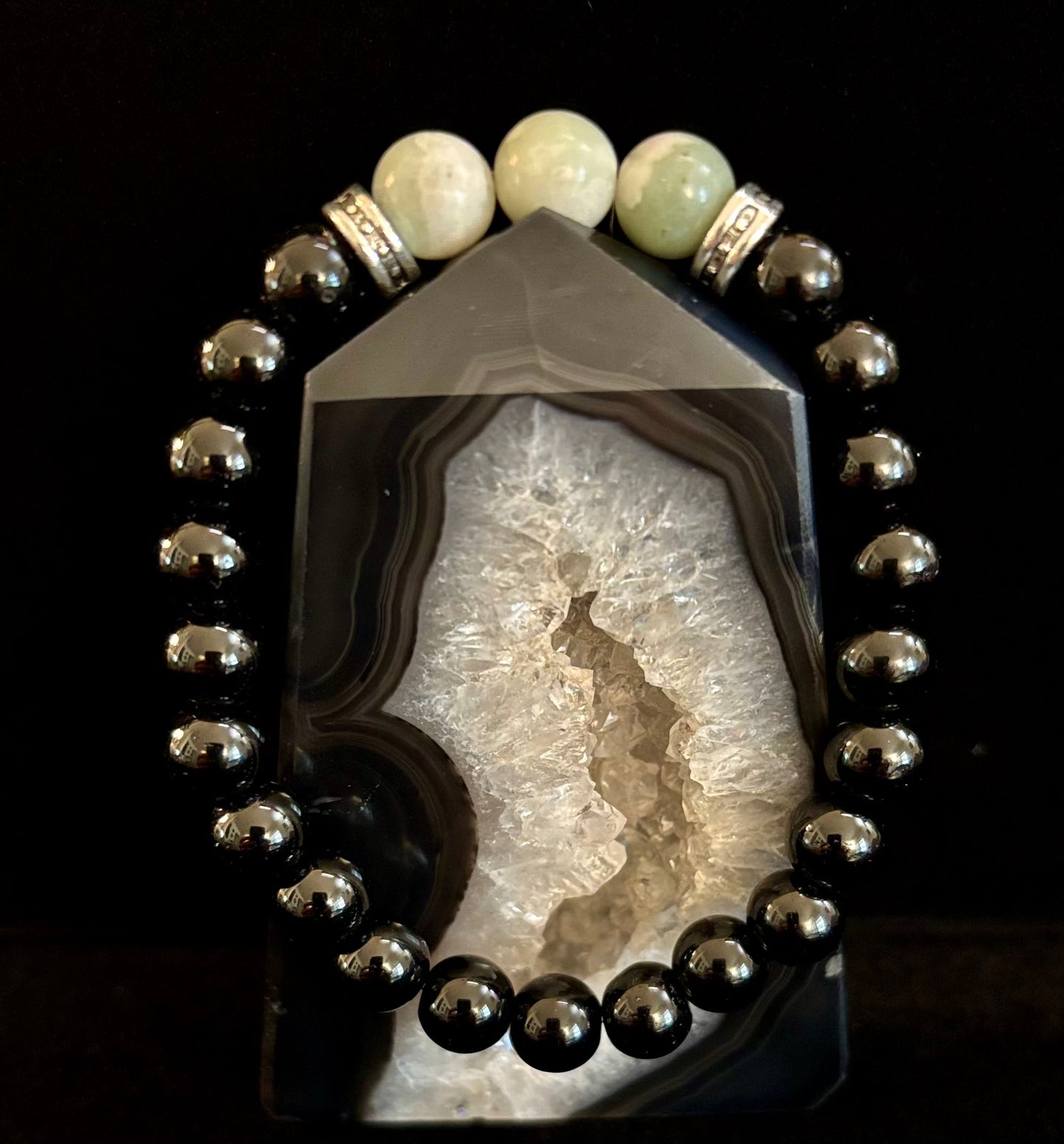White-Grayish Green Natural Stone Stretchy Unisex Bracelet – Medium Wrists