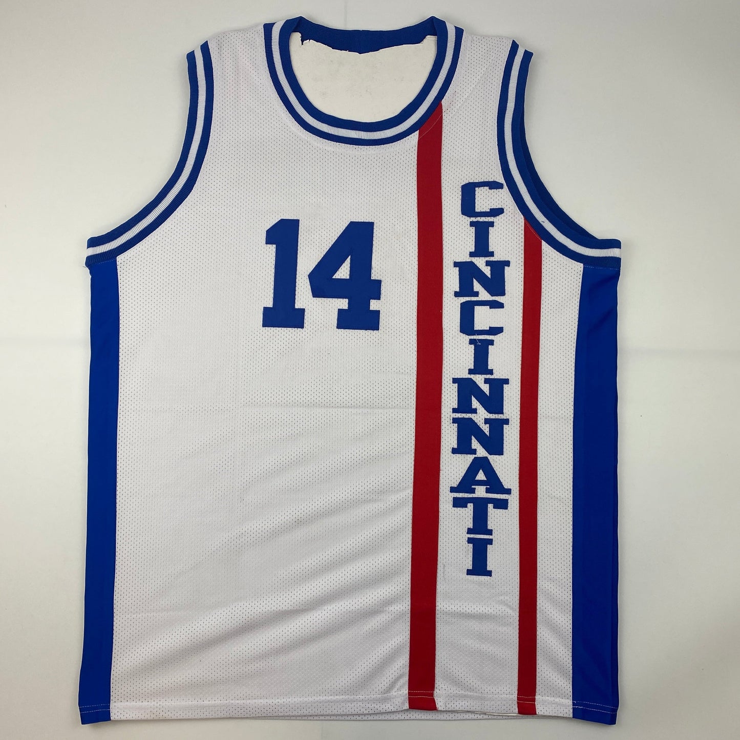 Autographed/Signed Oscar Robertson Cincinnati White Basketball Jersey JSA COA