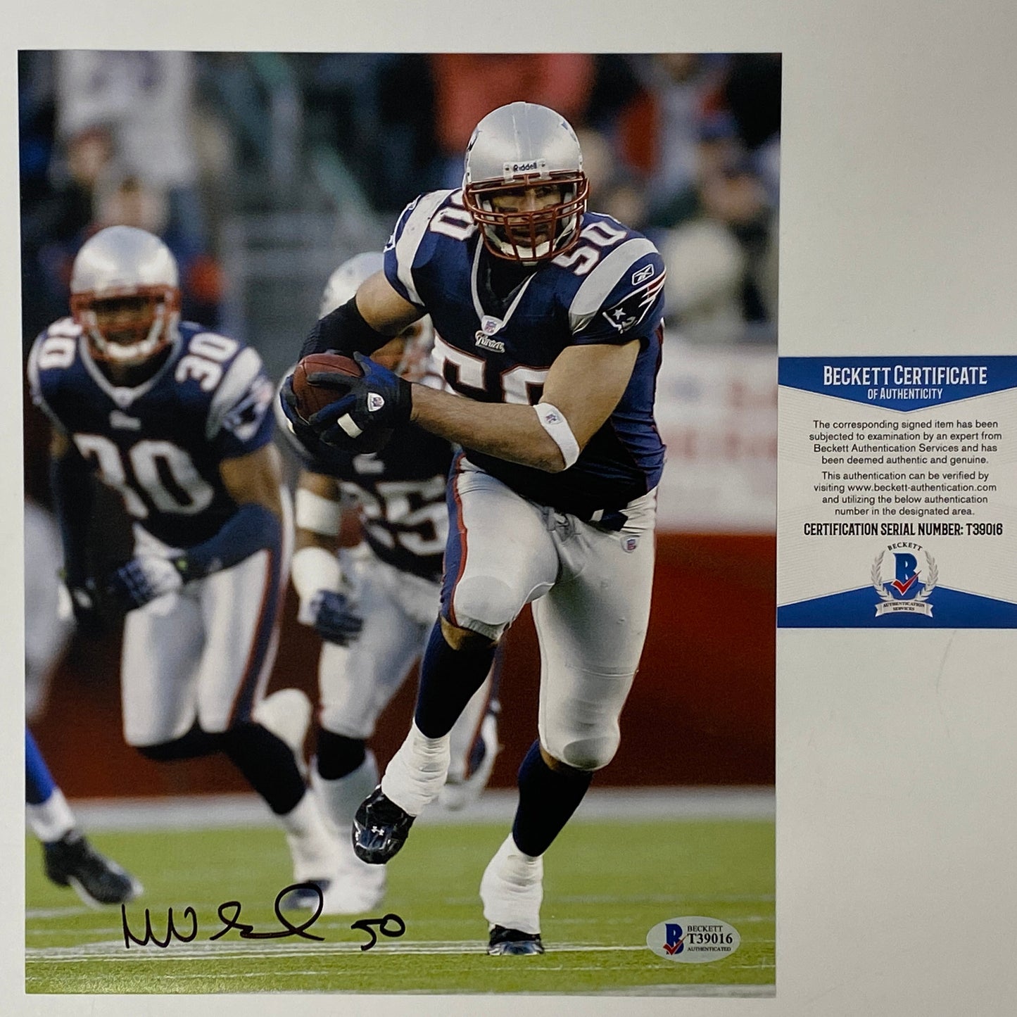 Autographed/Signed Mike Vrabel New England Patriots 8x10 Football Photo Beckett BAS COA #1
