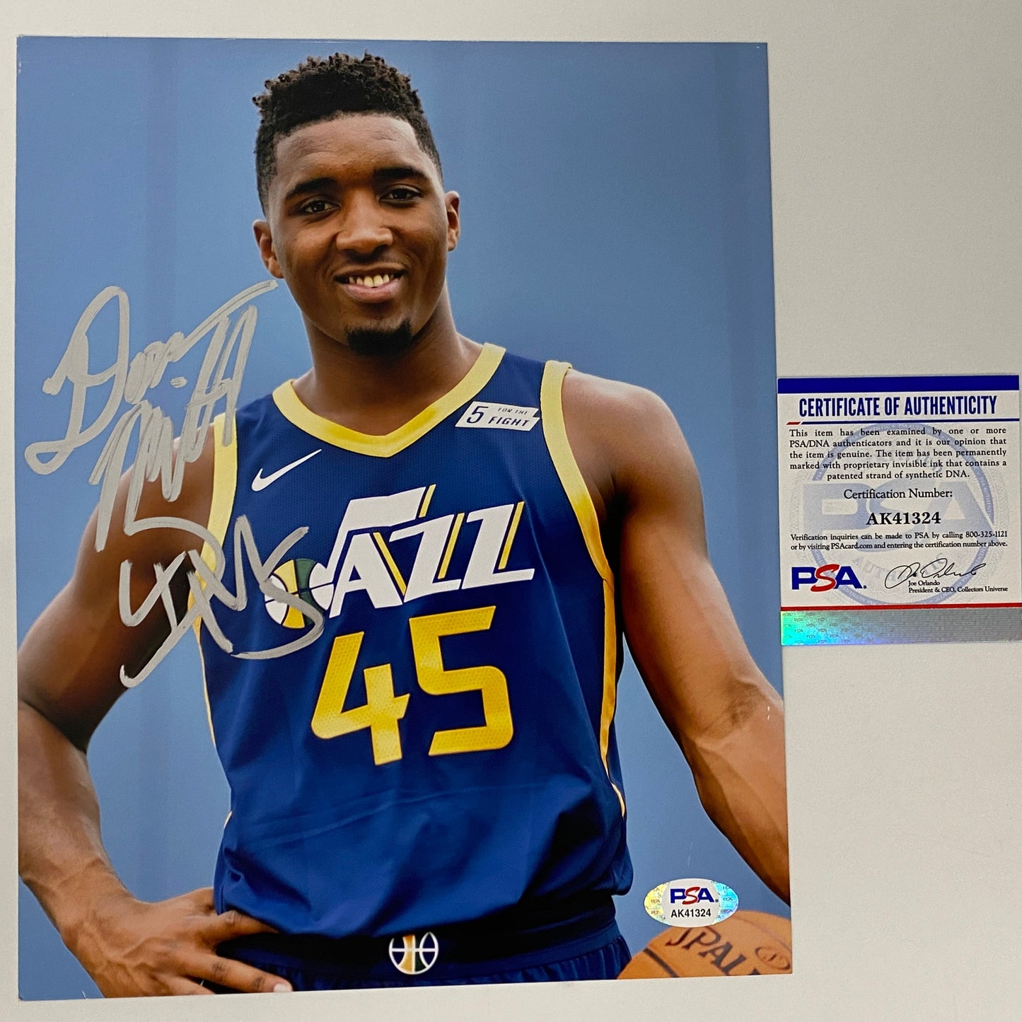 Autographed/Signed Donovan Mitchell Utah Jazz 8x10 Basketball Photo PSA/DNA COA