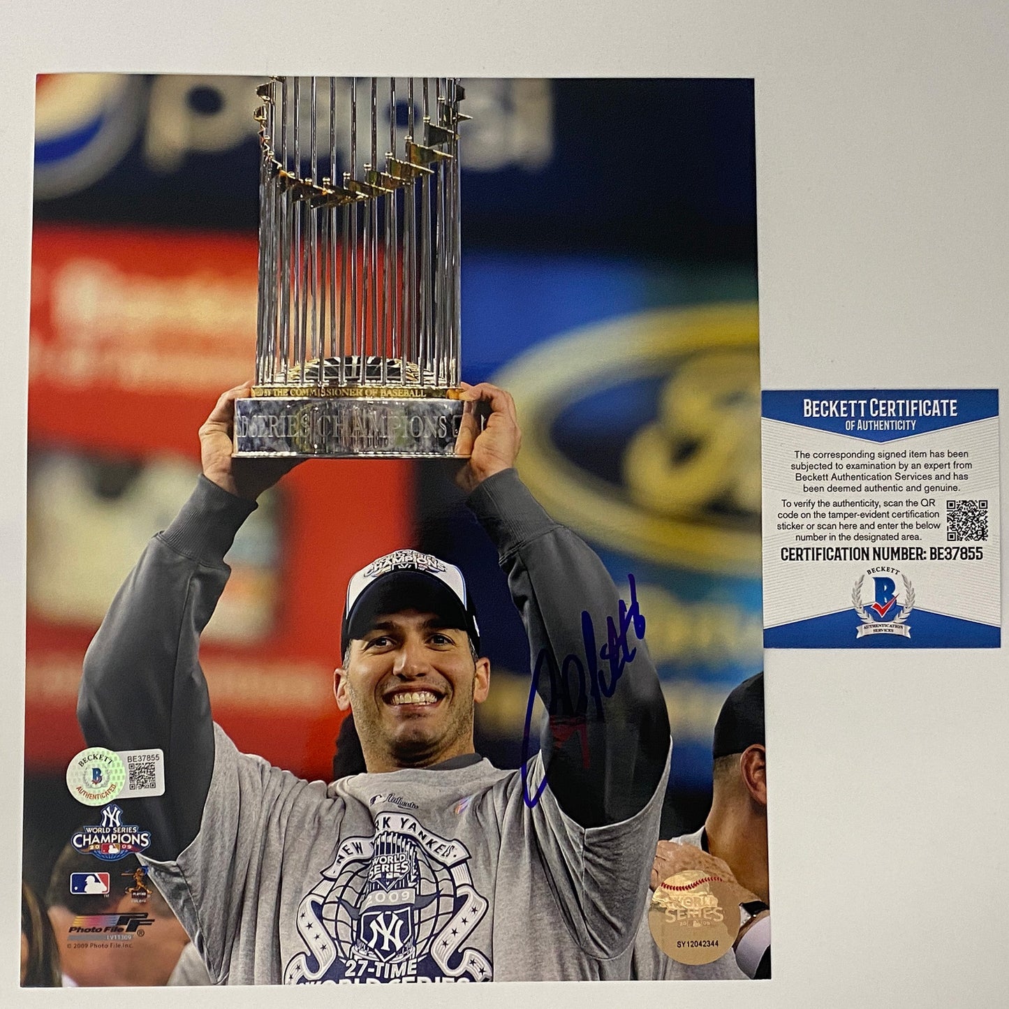 Autographed/Signed Andy Pettitte New York Yankees 8x10 Baseball Photo Beckett BAS COA