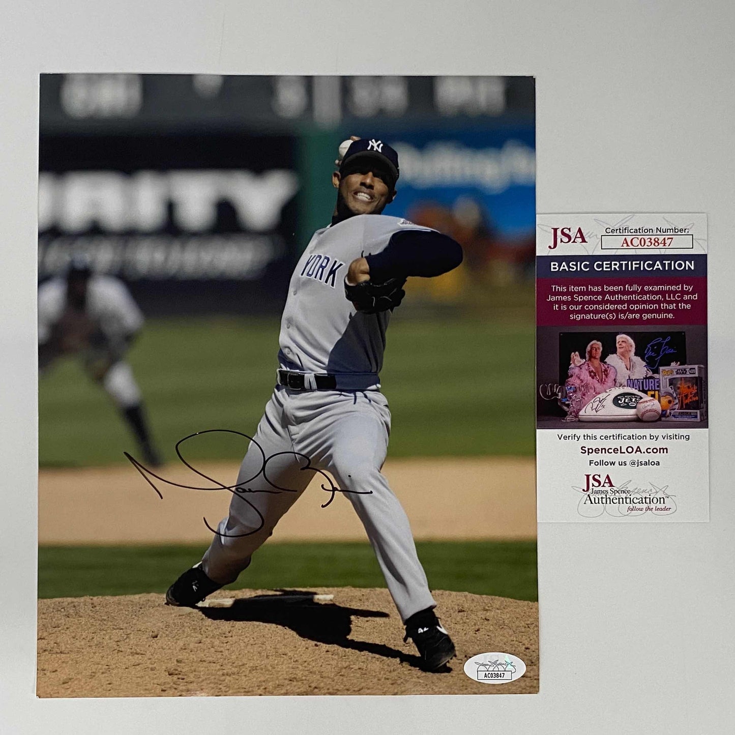 Autographed/Signed Mariano Rivera New York Yankees 8x10 Baseball Photo JSA COA
