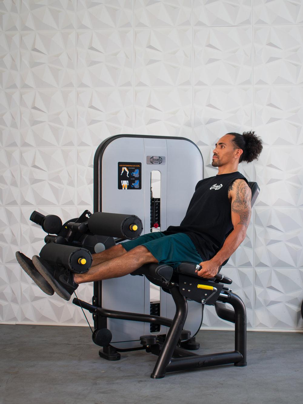 Vogue Selectorized Leg Extension/Seated Leg Curl by Muscle D Fitness