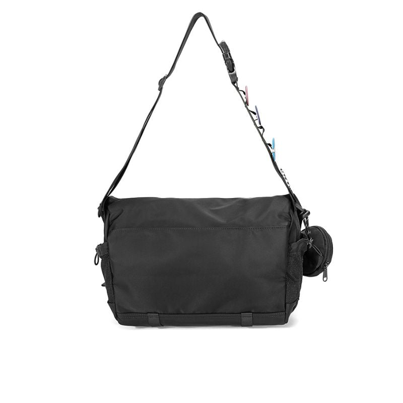 Our Large Classic Messenger Bag