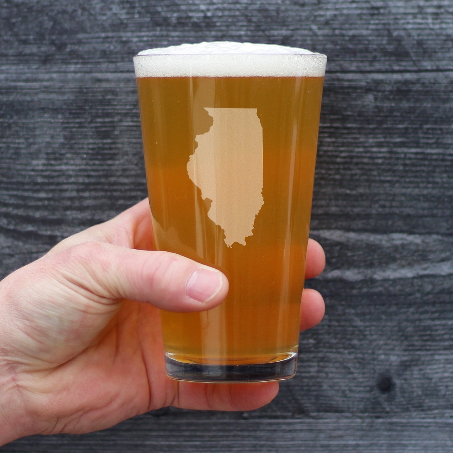 Illinois State Outline Pint Glass for Beer - State Themed Drinking Decor and Gifts for Illinoisan Women & Men - 16 Oz Glasses
