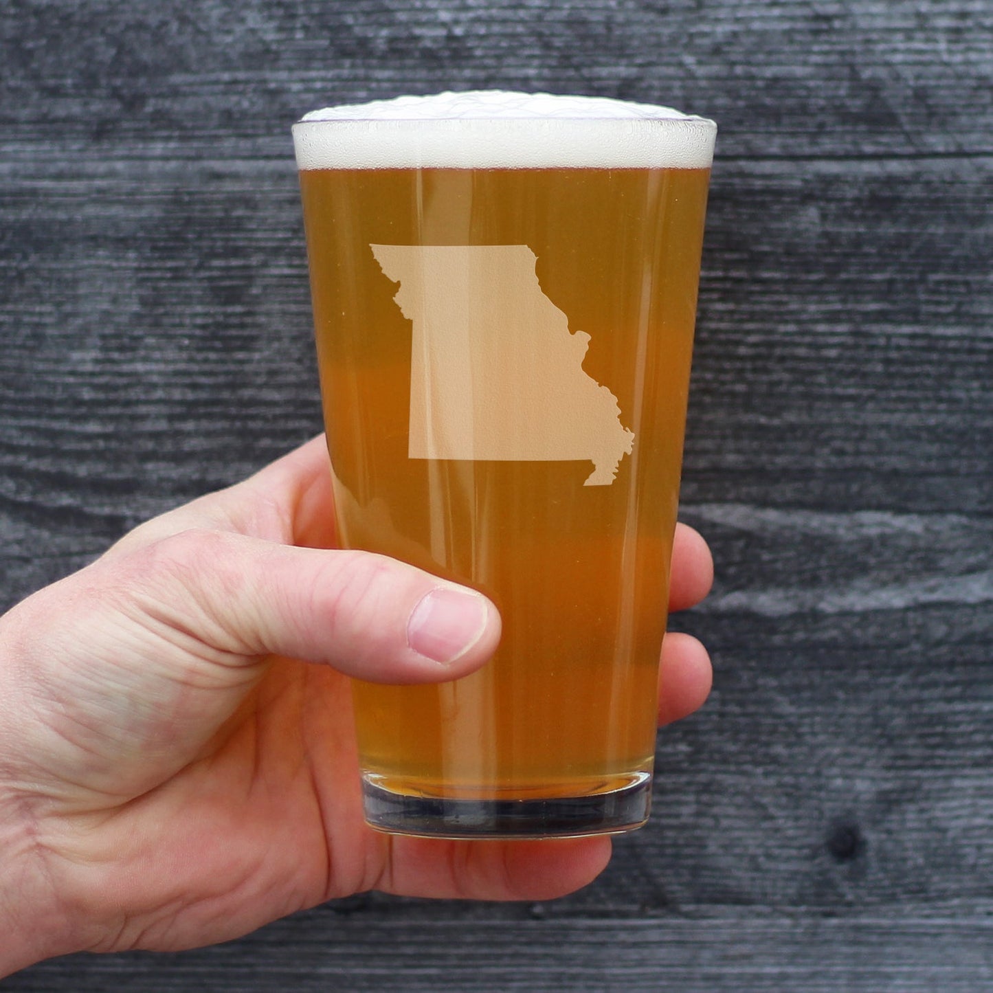 Missouri State Outline Pint Glass for Beer - State Themed Drinking Decor and Gifts for Missourian Women & Men - 16 Oz Glasses