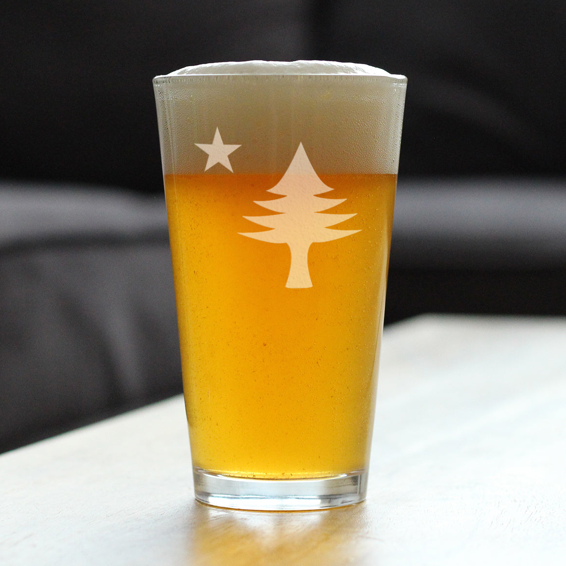 Old Maine Flag Pint Glass for Beer - Original 1901 State of Maine Flag Gifts for Women & Men Mainers - 16 Oz Pint Glasses