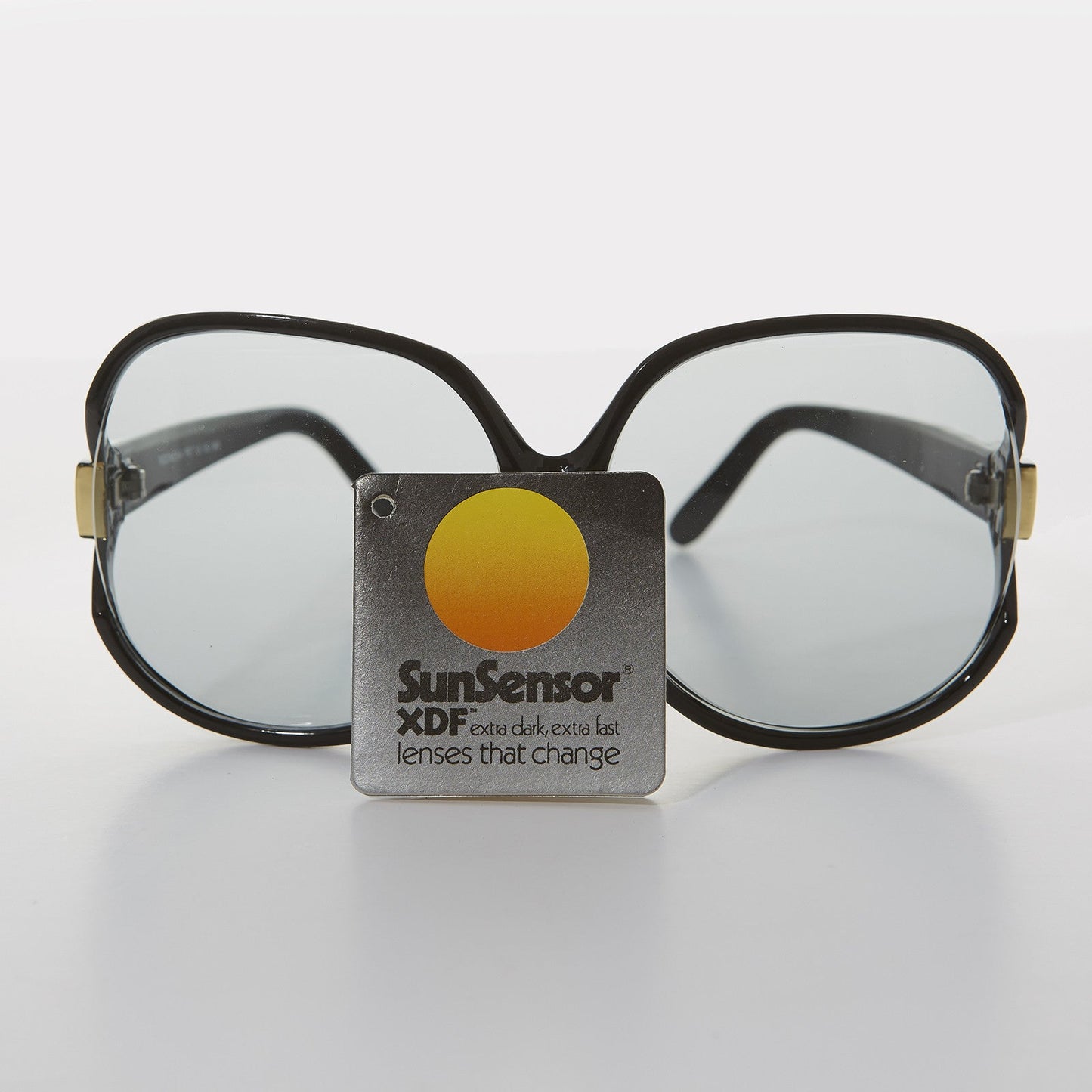 Oversized Huge Vintage Sunglass with Transition Glass Lens - Phyllis