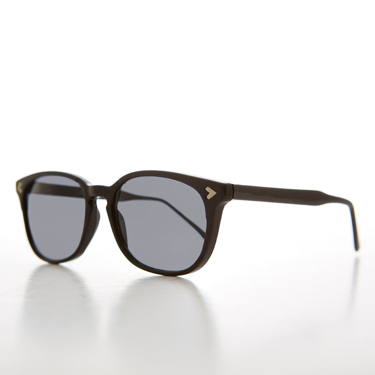 Timeless Mid Century Retro Sunglass - Poet