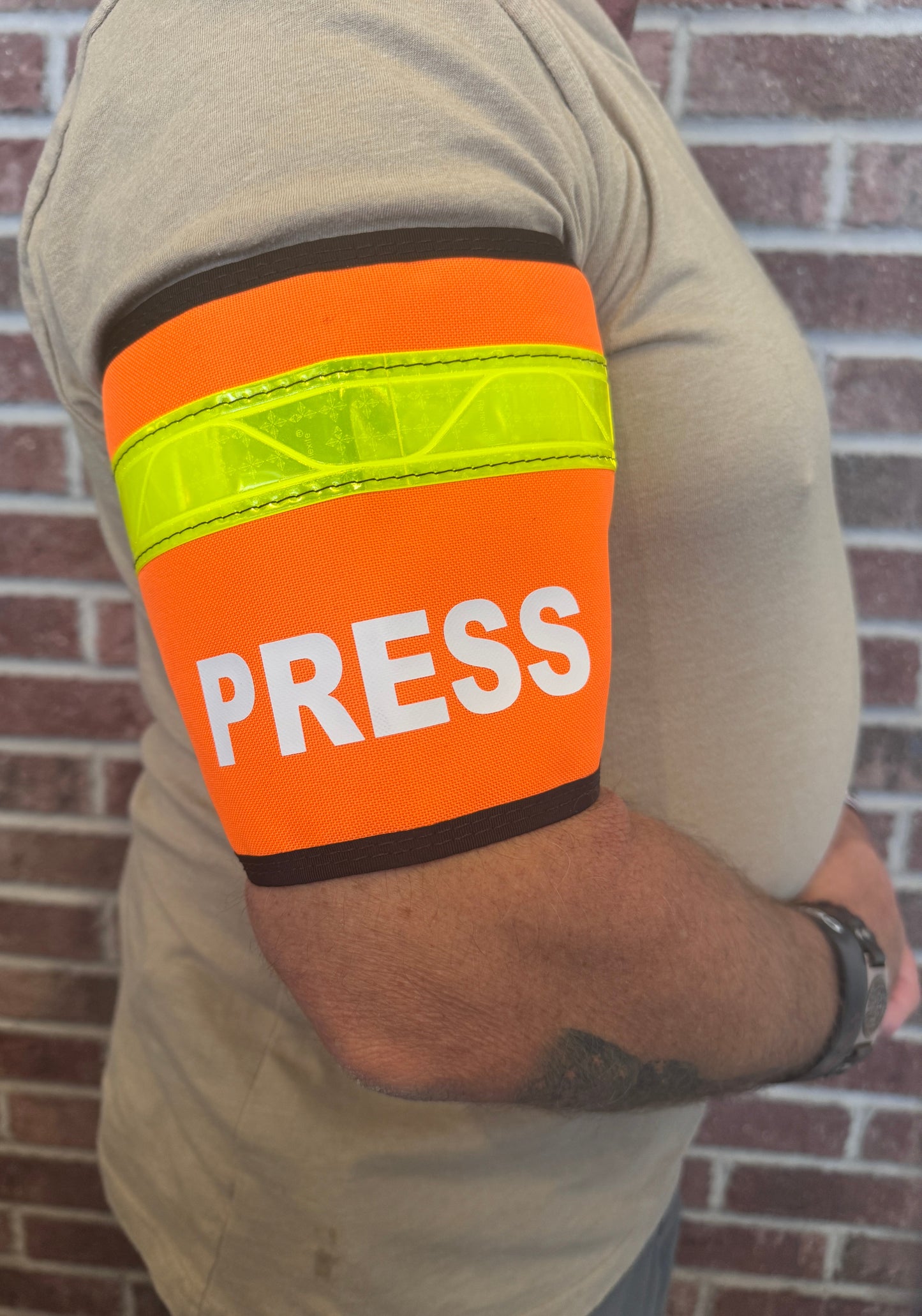 PRESS reflective armband
