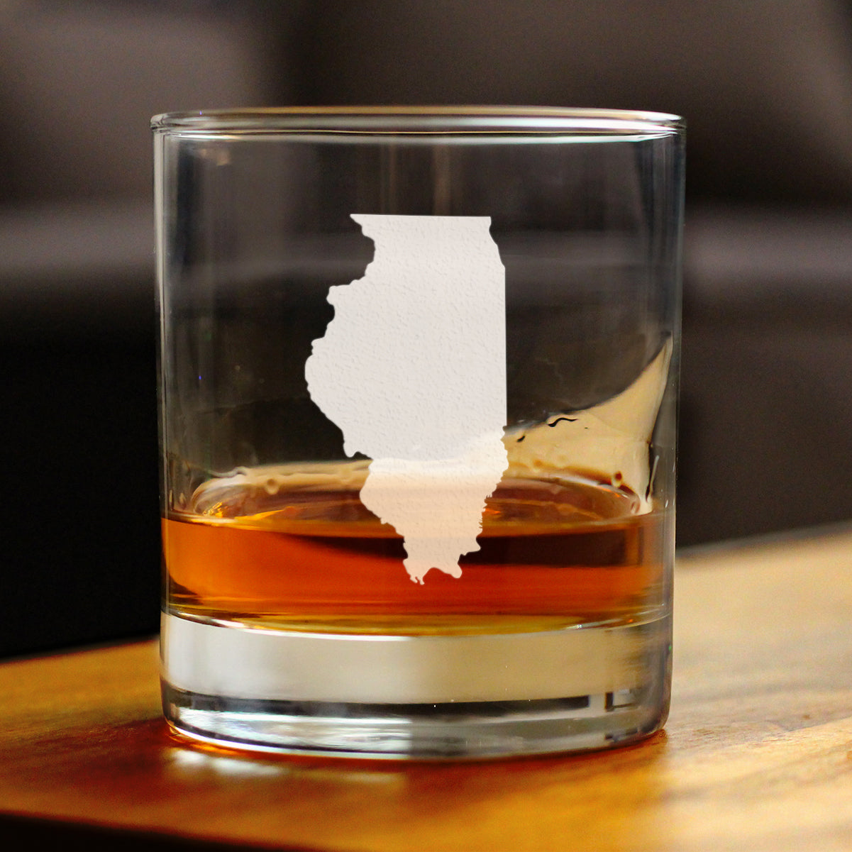 Illinois State Outline Whiskey Rocks Glass - State Themed Drinking Decor and Gifts for Illinoisan Women & Men - 10.25 Oz Whisky Tumbler Glasses