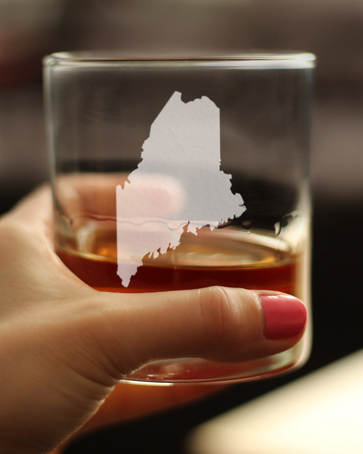 Maine State Outline Whiskey Rocks Glass - State Themed Drinking Decor and Gifts for Mainer Women & Men - 10.25 Oz Whisky Tumbler Glasses