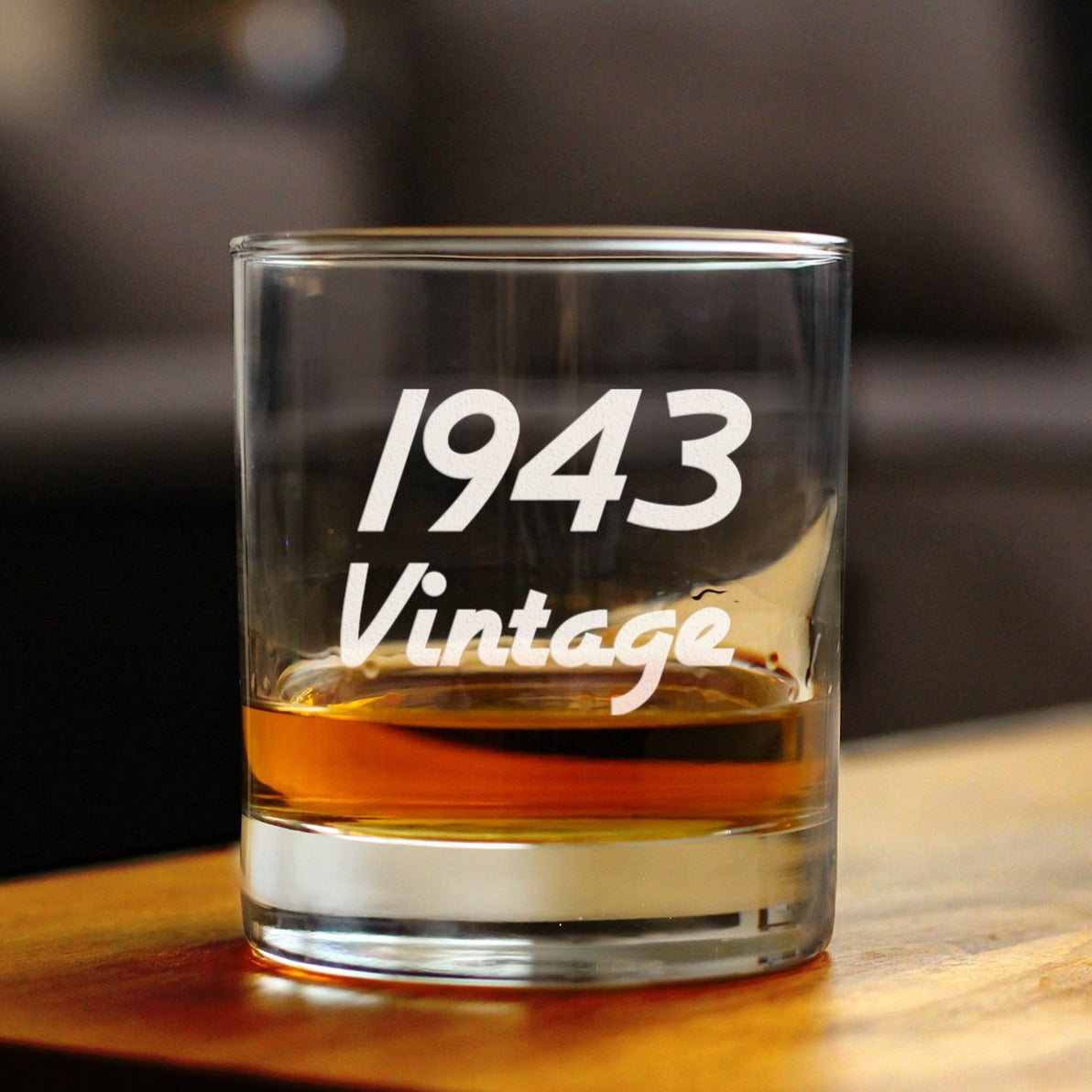 Vintage 1943 - Fun 82nd Birthday Whiskey Rocks Glass Gifts for Men & Women Turning 82 - Retro Whisky Drinking Tumbler