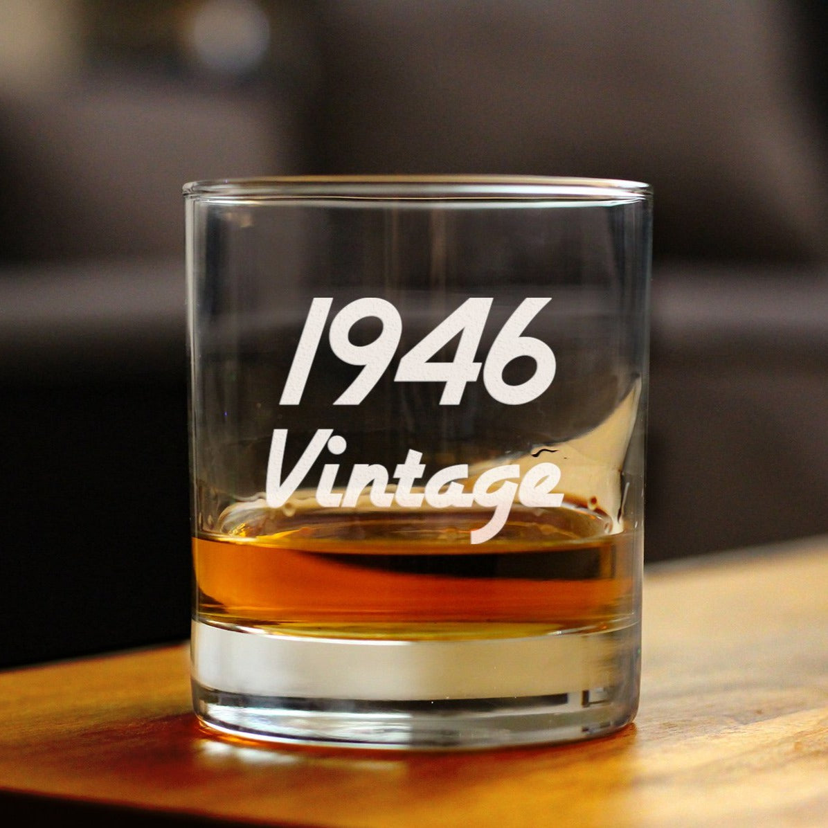 Vintage 1946 - Fun 79th Birthday Whiskey Rocks Glass Gifts for Men & Women Turning 79 - Retro Whisky Drinking Tumbler
