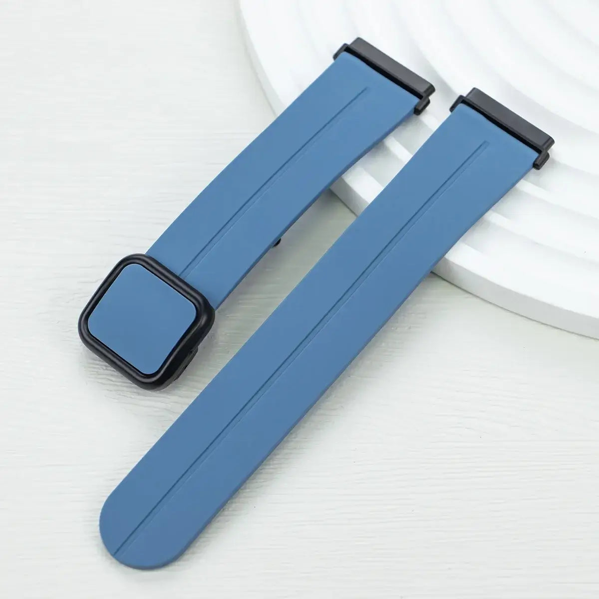 Fitbit Versa & Sense Silicone Band - Waterproof & Magnetic
