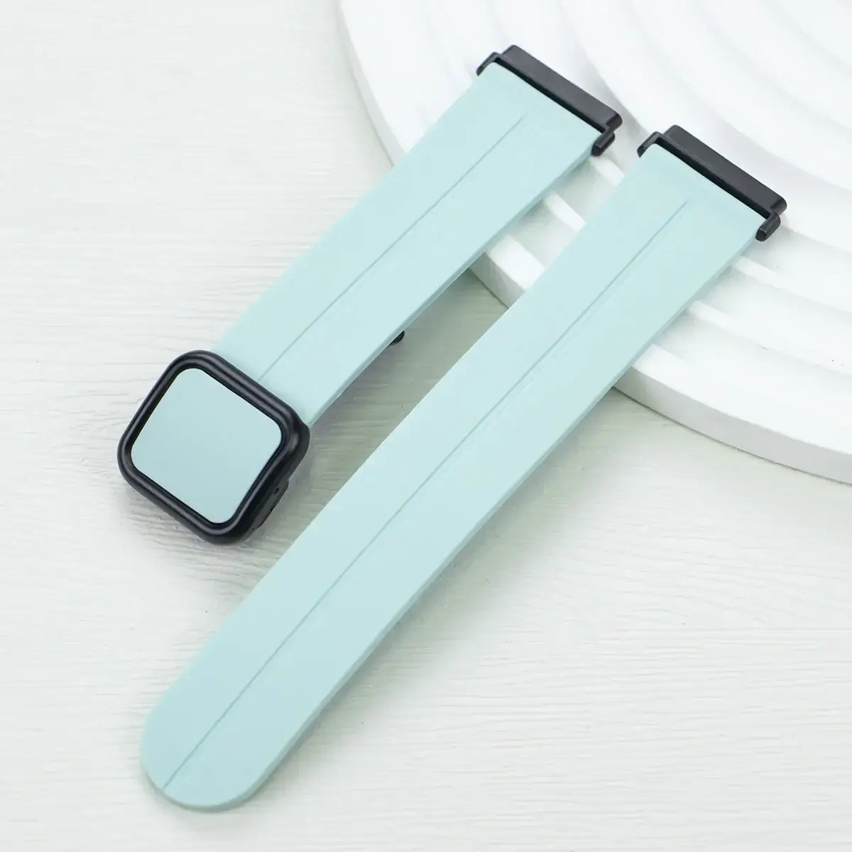 Fitbit Versa & Sense Silicone Band - Waterproof & Magnetic