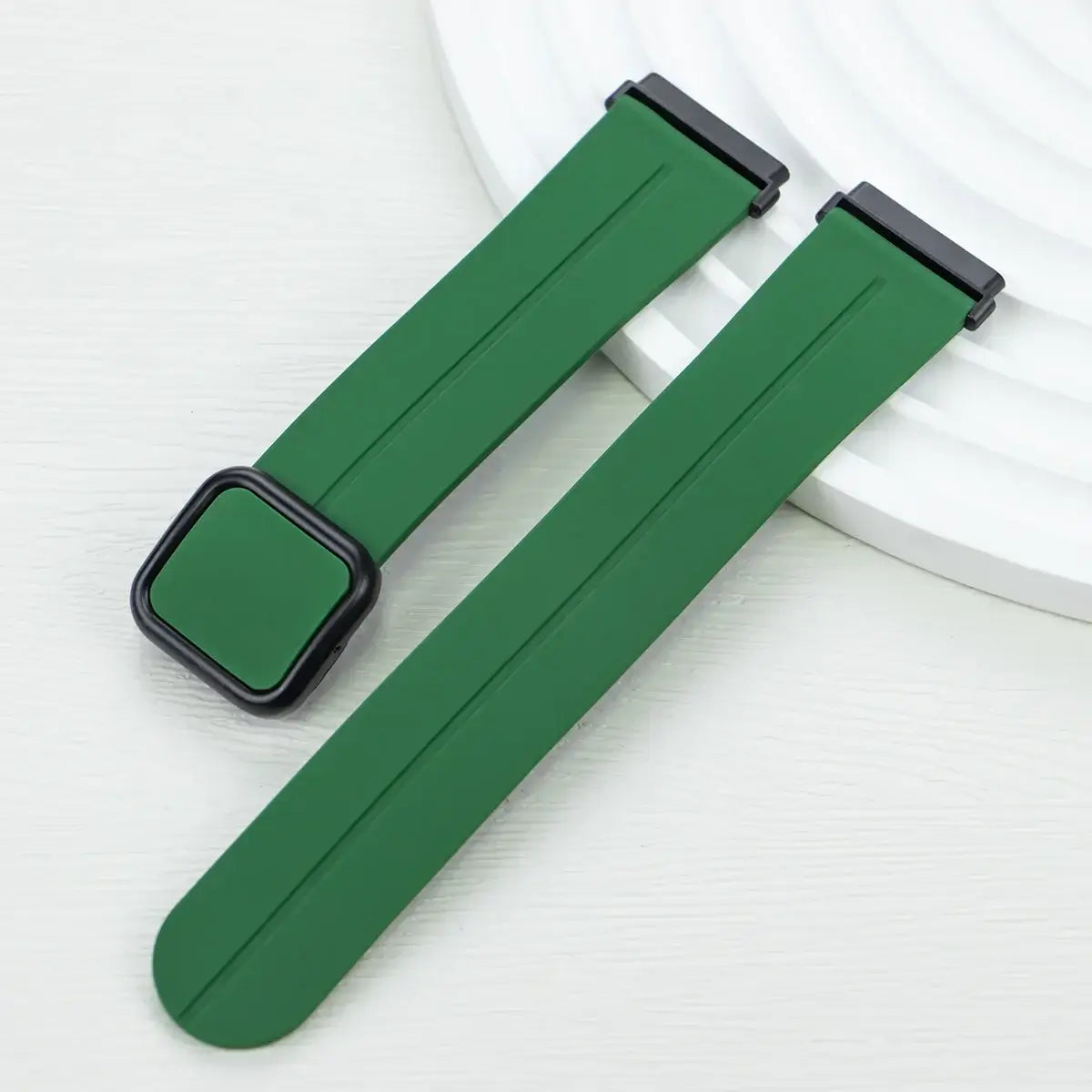 Fitbit Versa & Sense Silicone Band - Waterproof & Magnetic