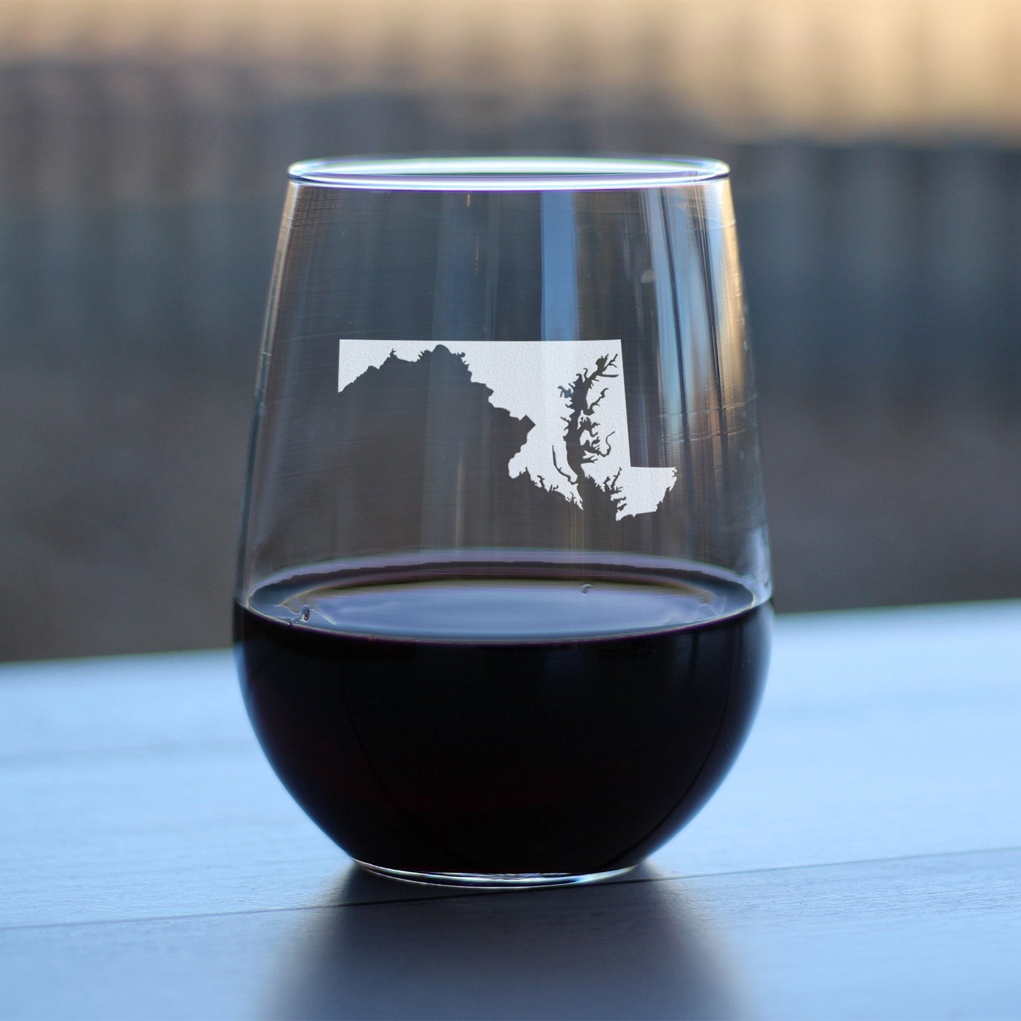 Maryland State Outline Stemless Wine Glass - State Themed Drinking Decor and Gifts for Marylander Women & Men - Large 17 Oz Glasses