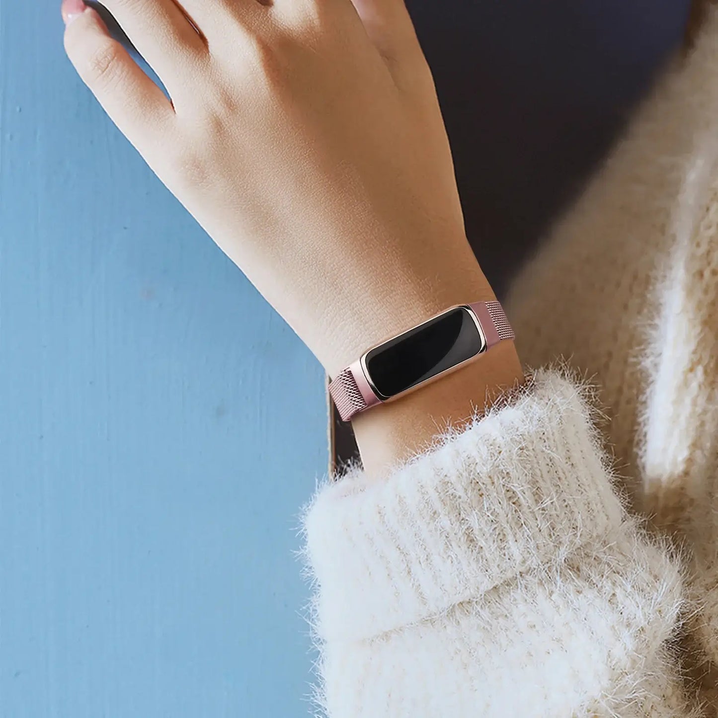 Fitbit Luxe Steel Magnetic Band - Elegant Mesh Design