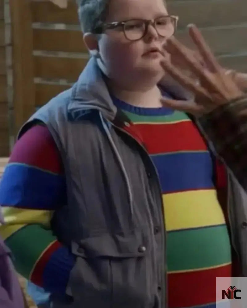 Stranger Things S05 Jake Connelly Grey Vest