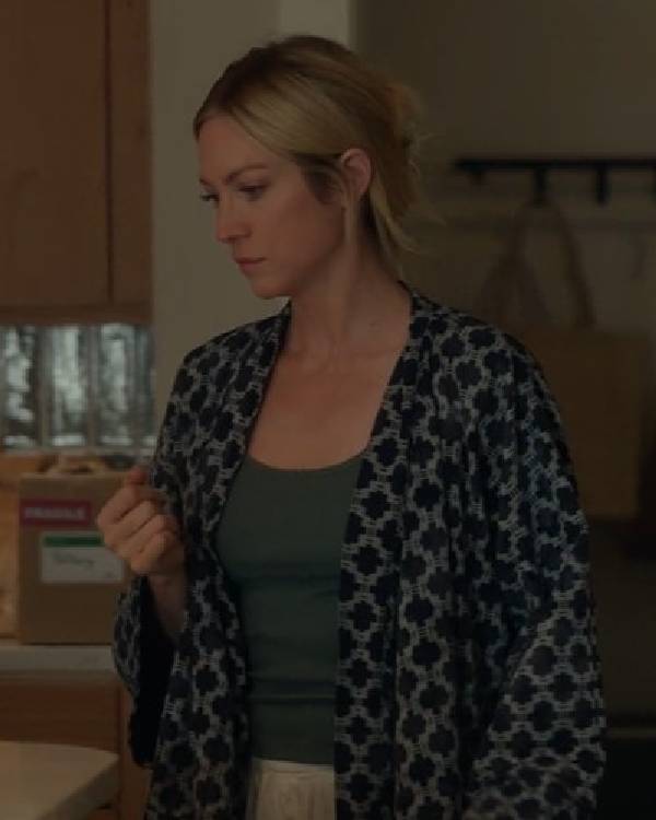 The Hunting Wives Brittany Snow Robe