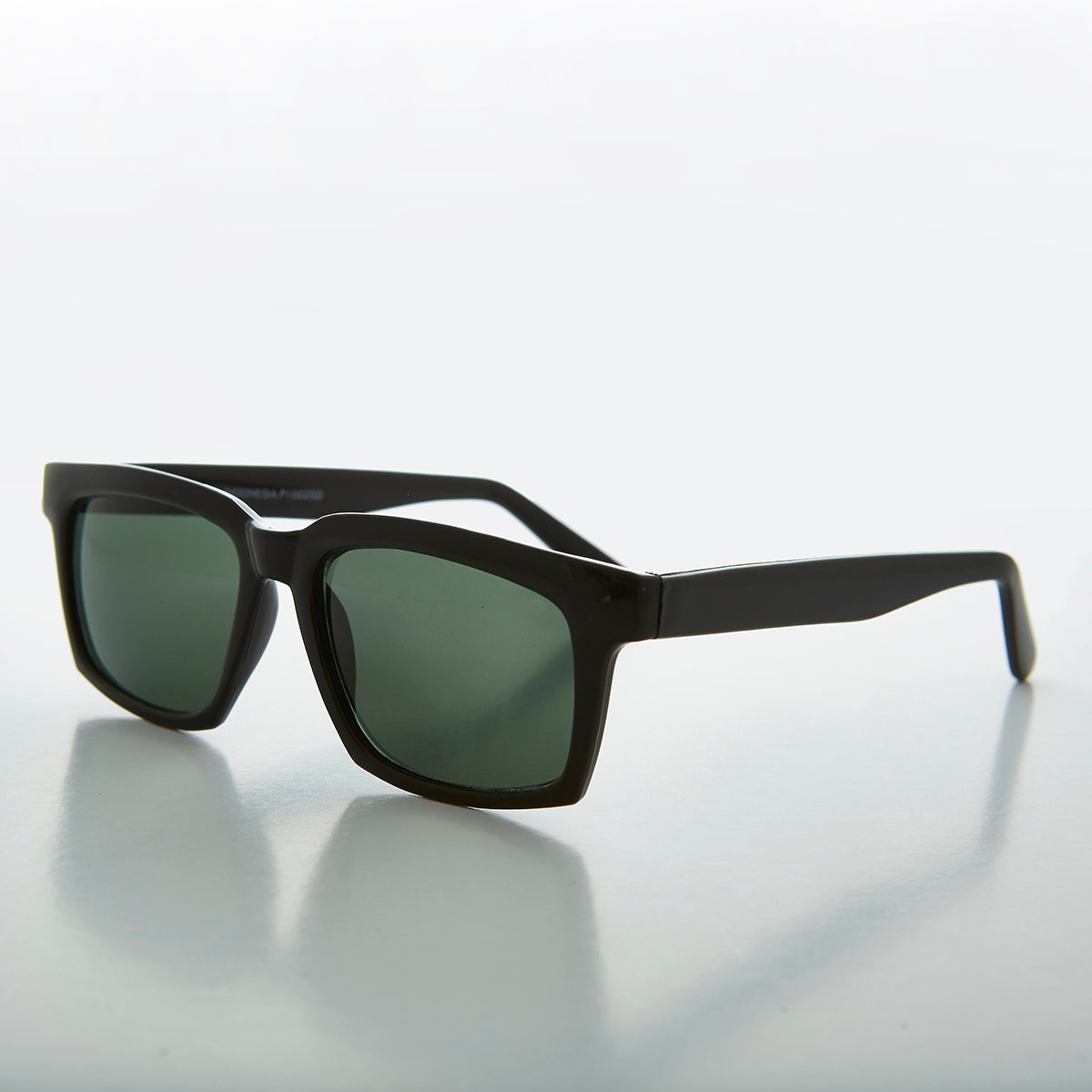 Thick Horn Rim Men's Vintage Sunglass - Vic