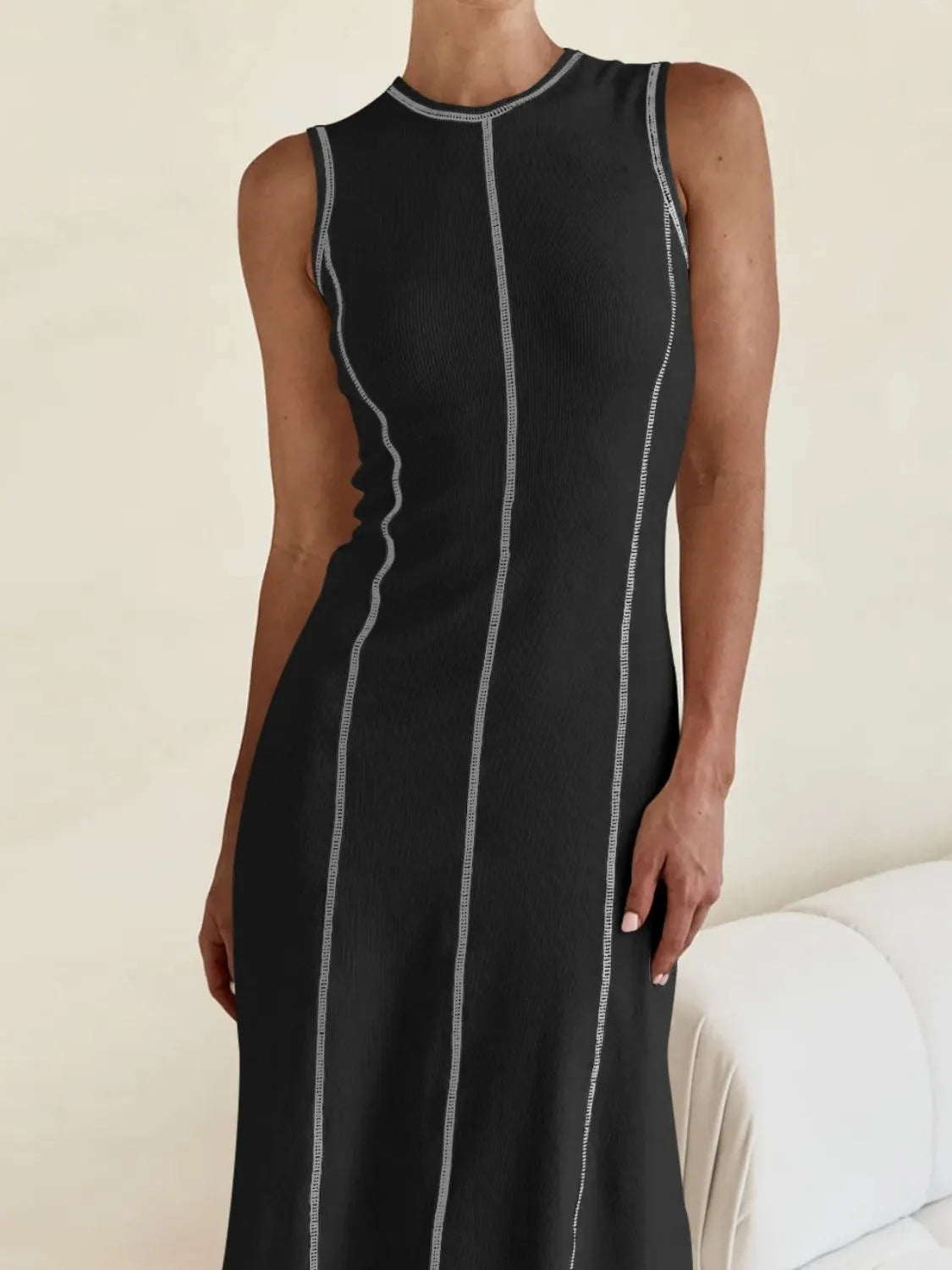 Contrast Stitching Round Neck Sleeveless Midi Dress