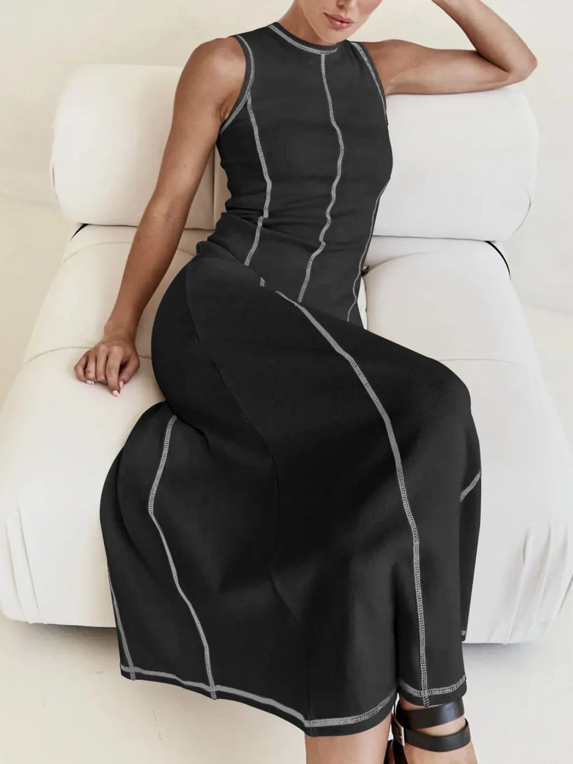 Contrast Stitching Round Neck Sleeveless Midi Dress