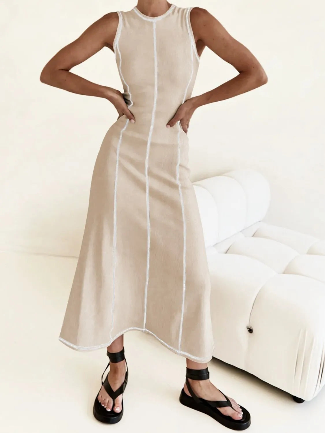 Contrast Stitching Round Neck Sleeveless Midi Dress