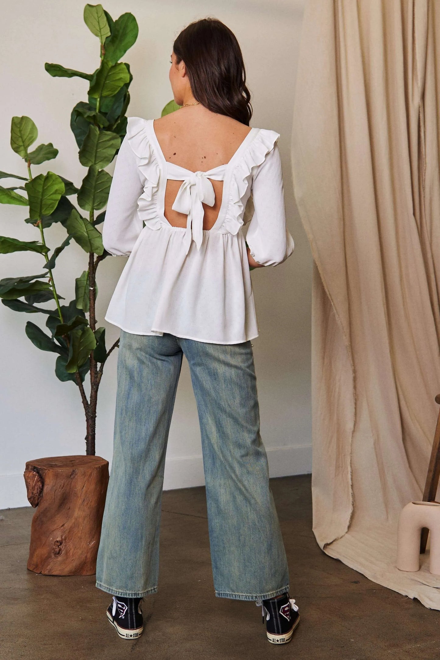 Davi & Dani Texture Tie Back Floral Embroidery Frill Blouse