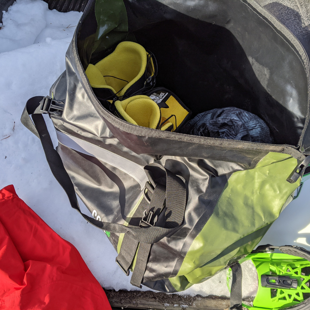 Waterproof Roll-Top Dry Duffel Bag (60L)