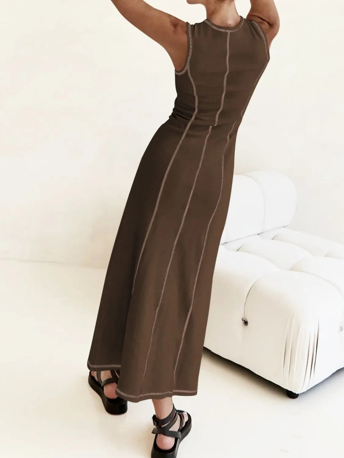 Contrast Stitching Round Neck Sleeveless Midi Dress