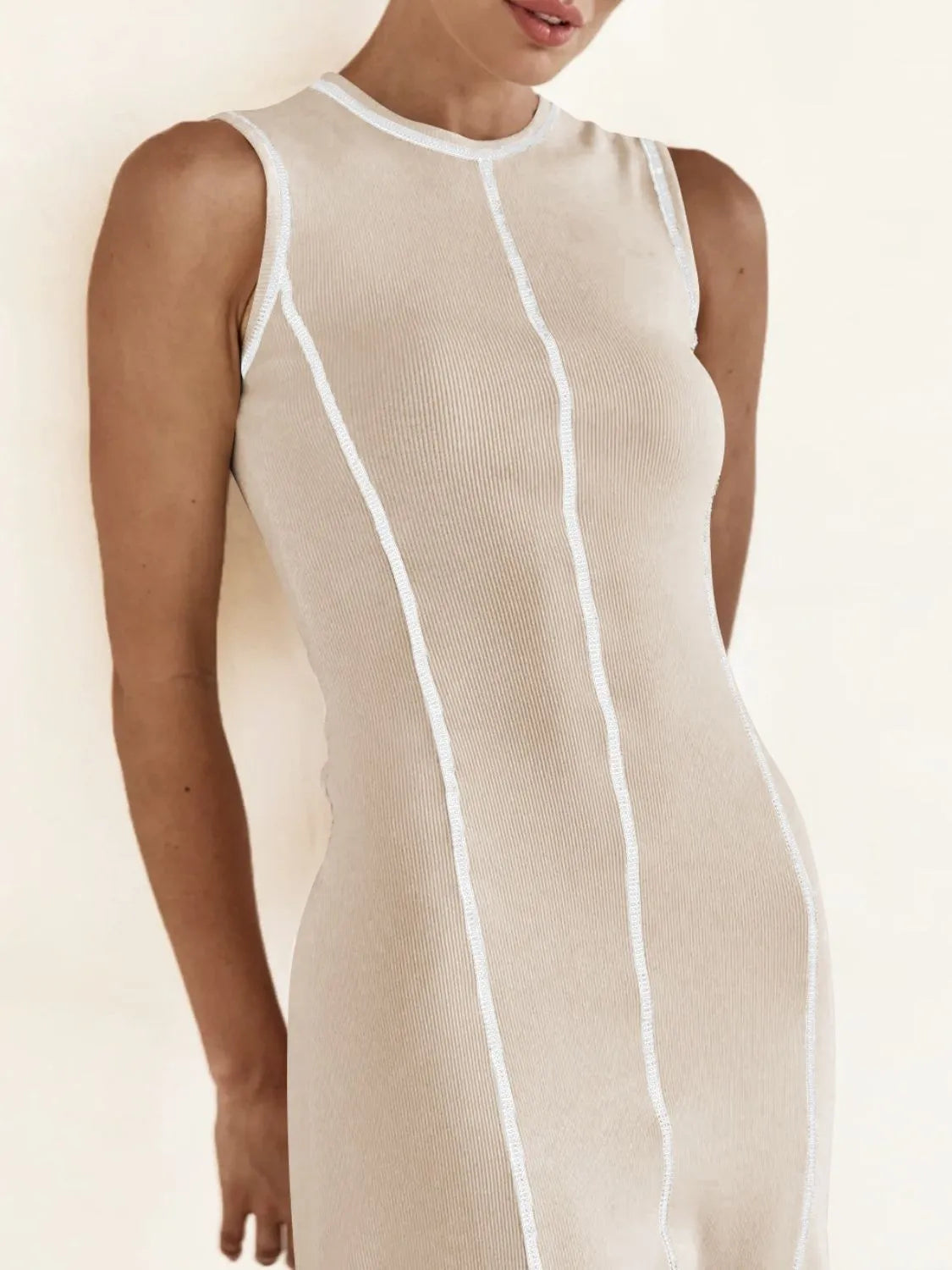 Contrast Stitching Round Neck Sleeveless Midi Dress