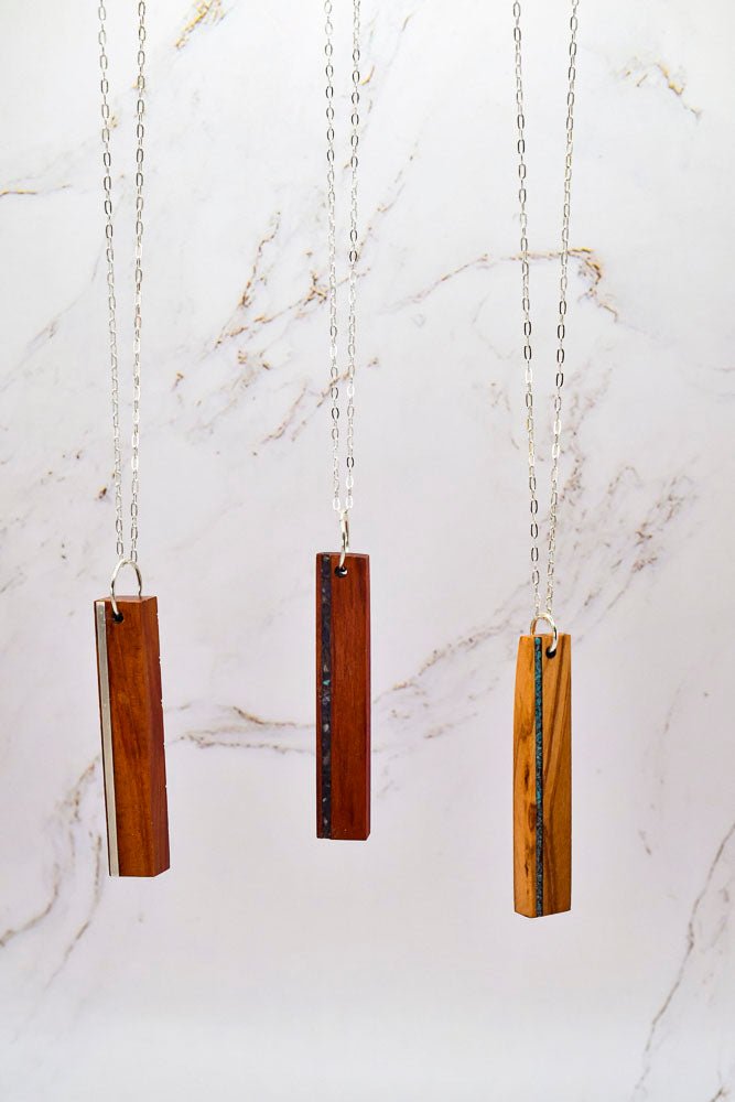 Stone Inlay Bar Necklace